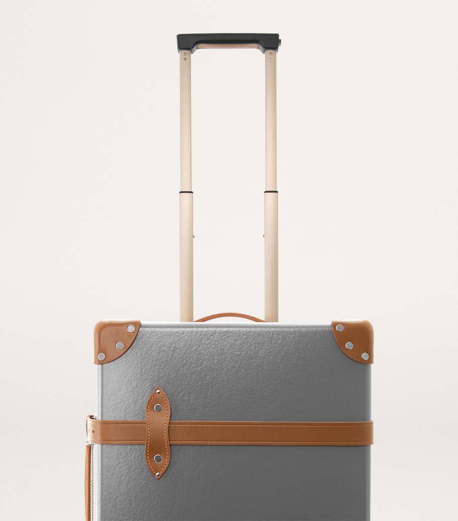 Centenary 4-Wheel Suitcase (56cm) GREY Image 2