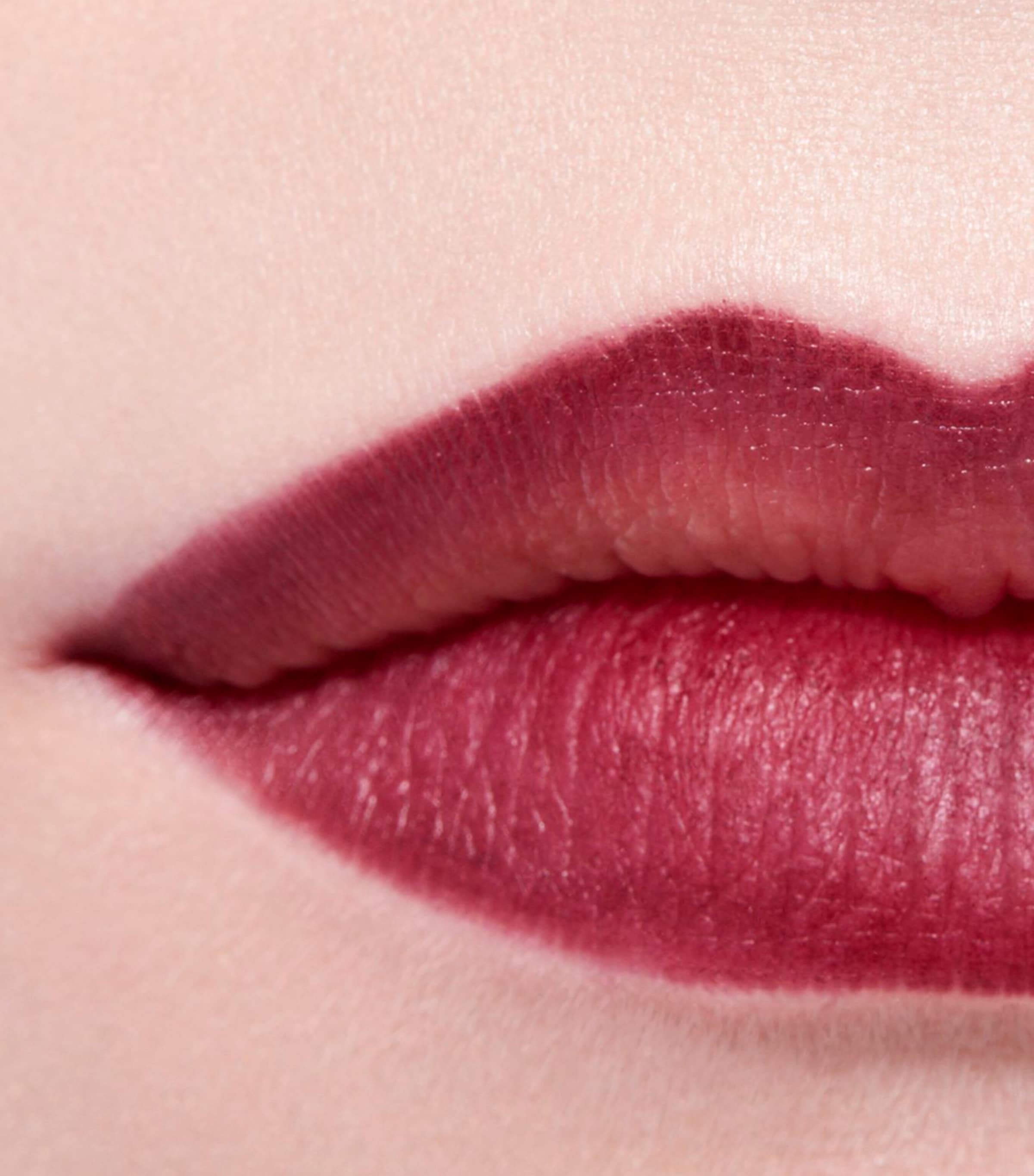 CHANEL CHANEL LE CRAYON LÈVRES Precision Lip-Defining Pencil Berry Image 6