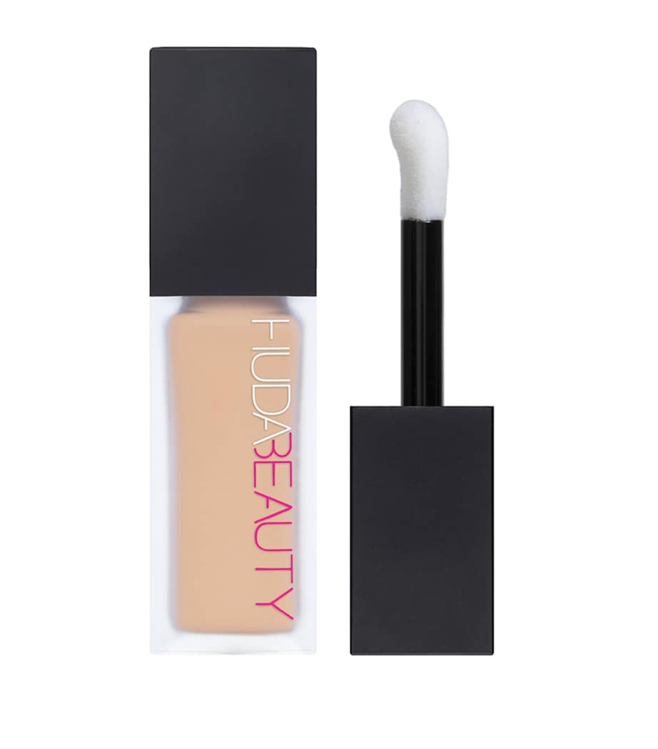 #FauxFilter Luminous Matte Liquid Concealer 2.7 COCONUT FLAKES Image 1