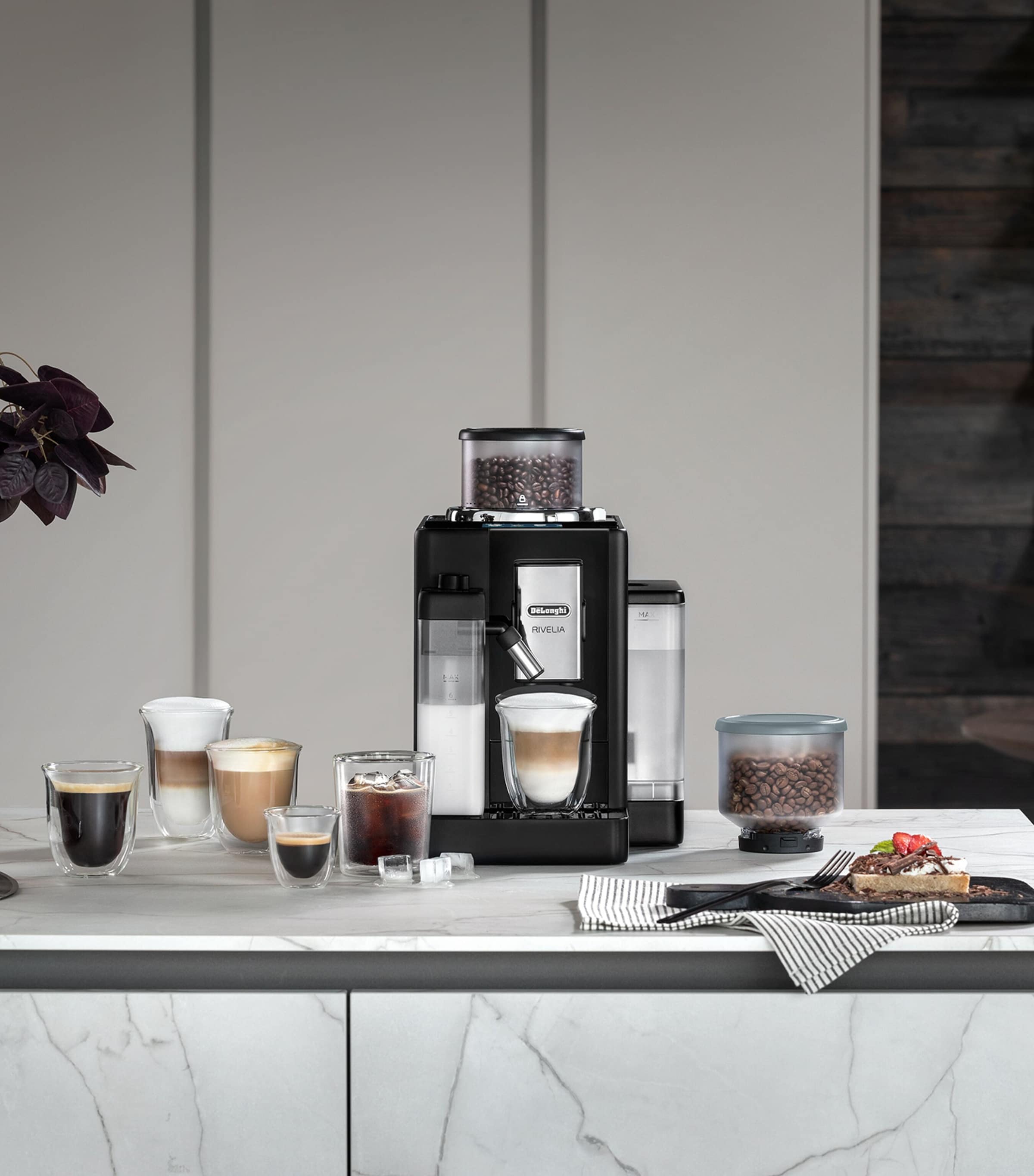 De'Longhi Rivelia Coffee Machine Black Image 3