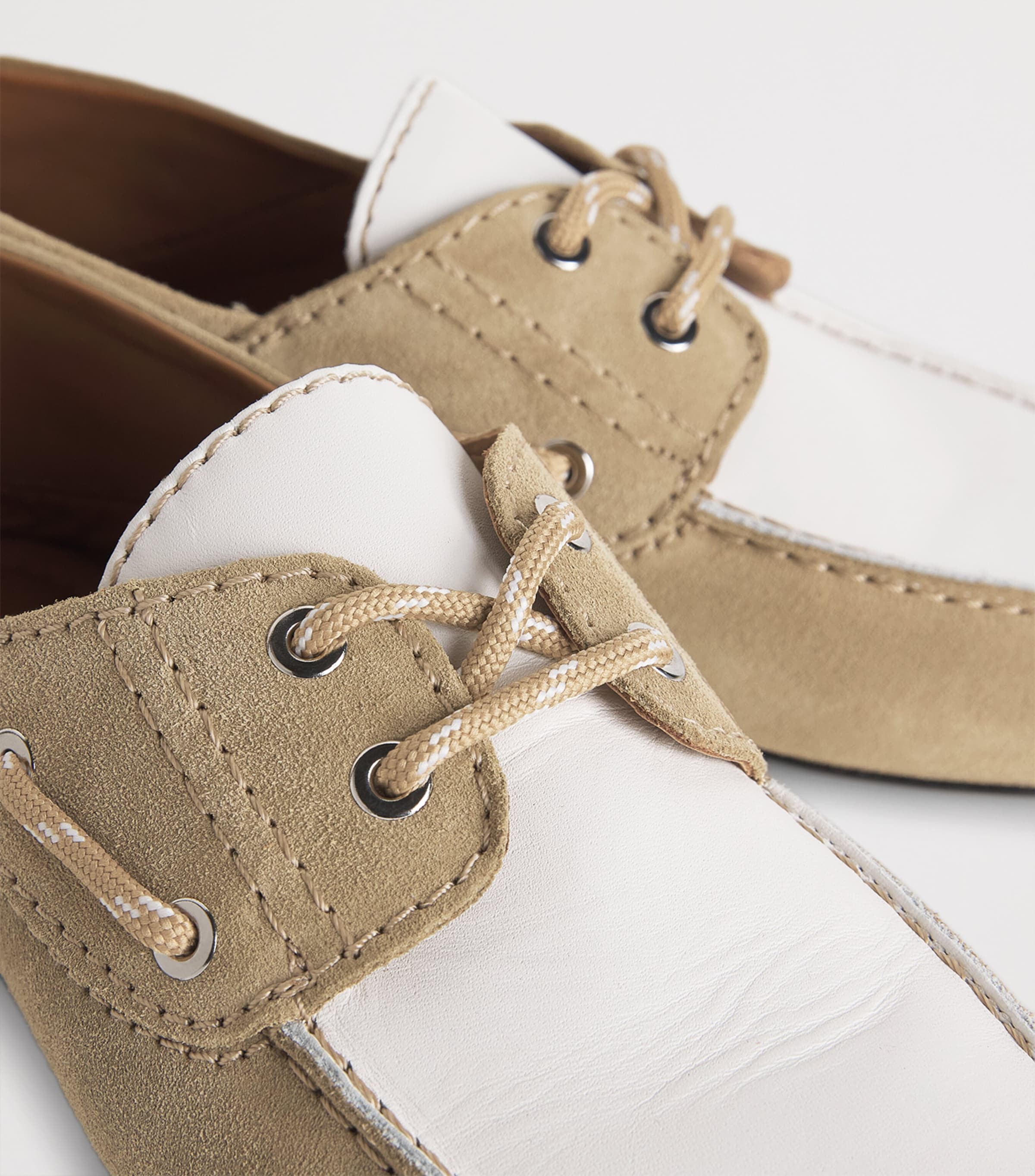 Suede Two-Tone Boat Shoes BEIGE Image 7