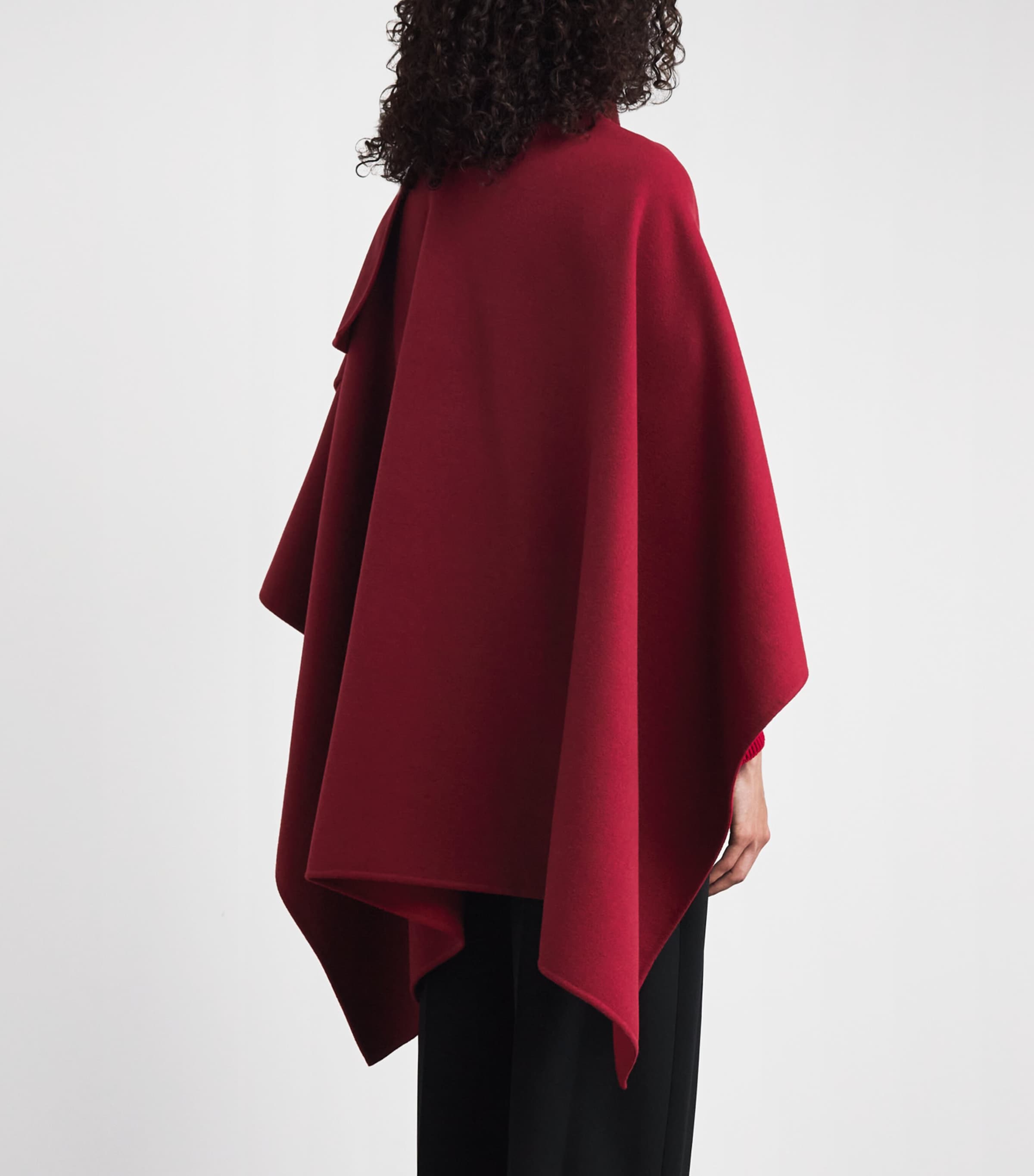 RETORI Womens Virgin Wool Cape Red Image 5