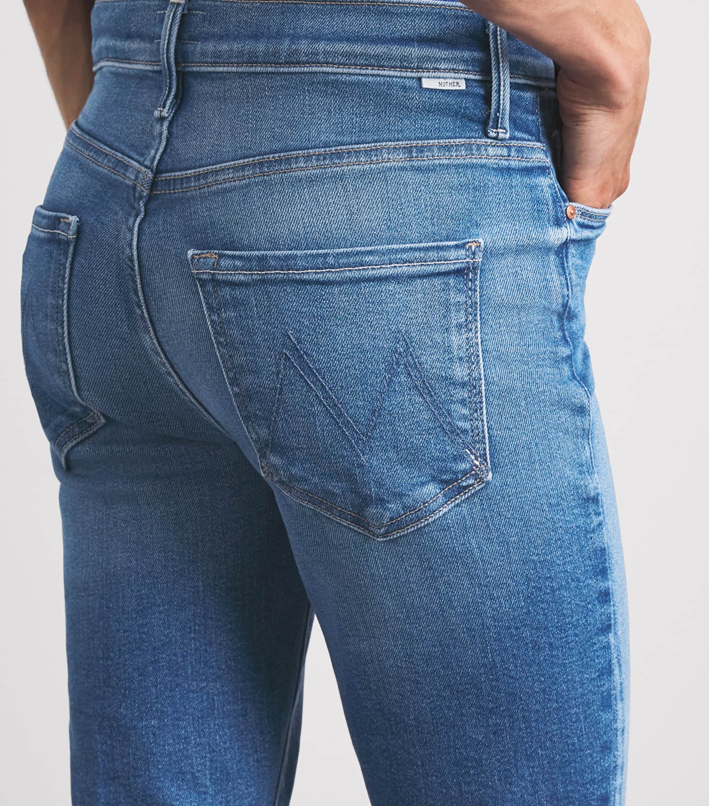 MOTHER Womens The Weekender Flared Jeans Piece By Piece Image 3