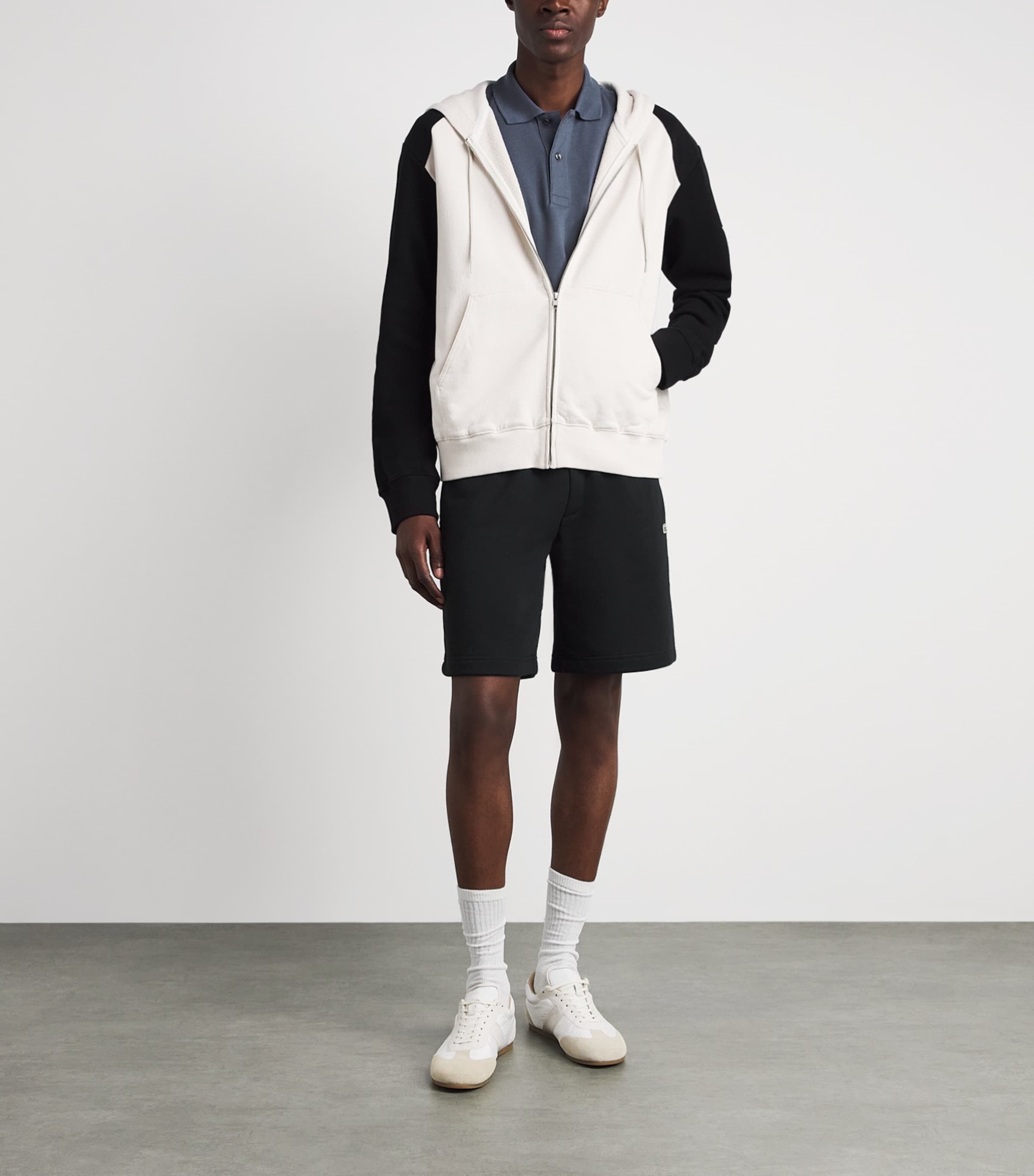 Lacoste Cotton Logo Shorts Black Image 2