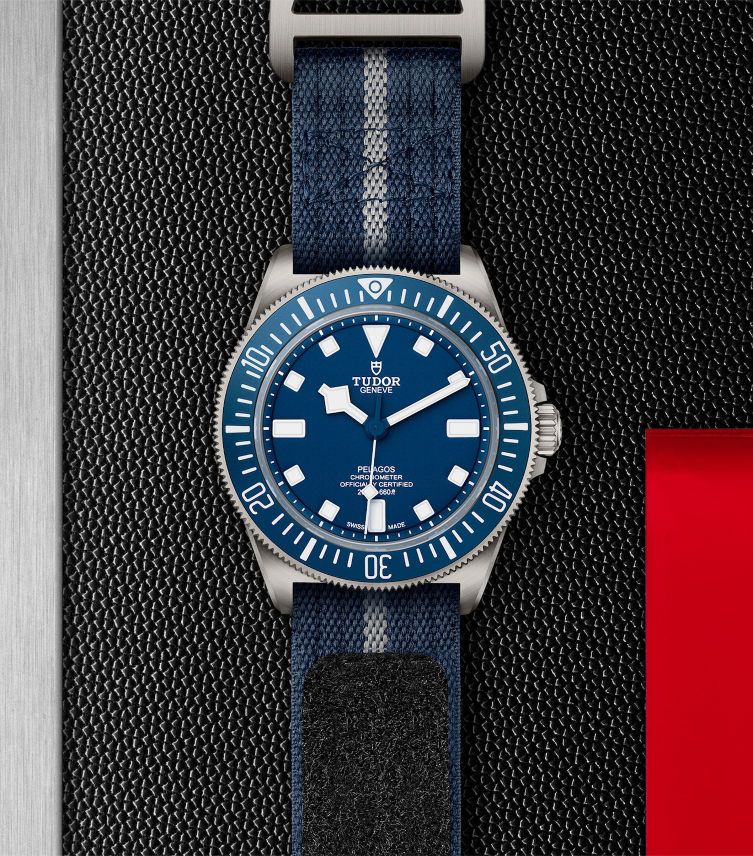 Pelagos FXD Titanium Watch 42mm BLUE Image 6