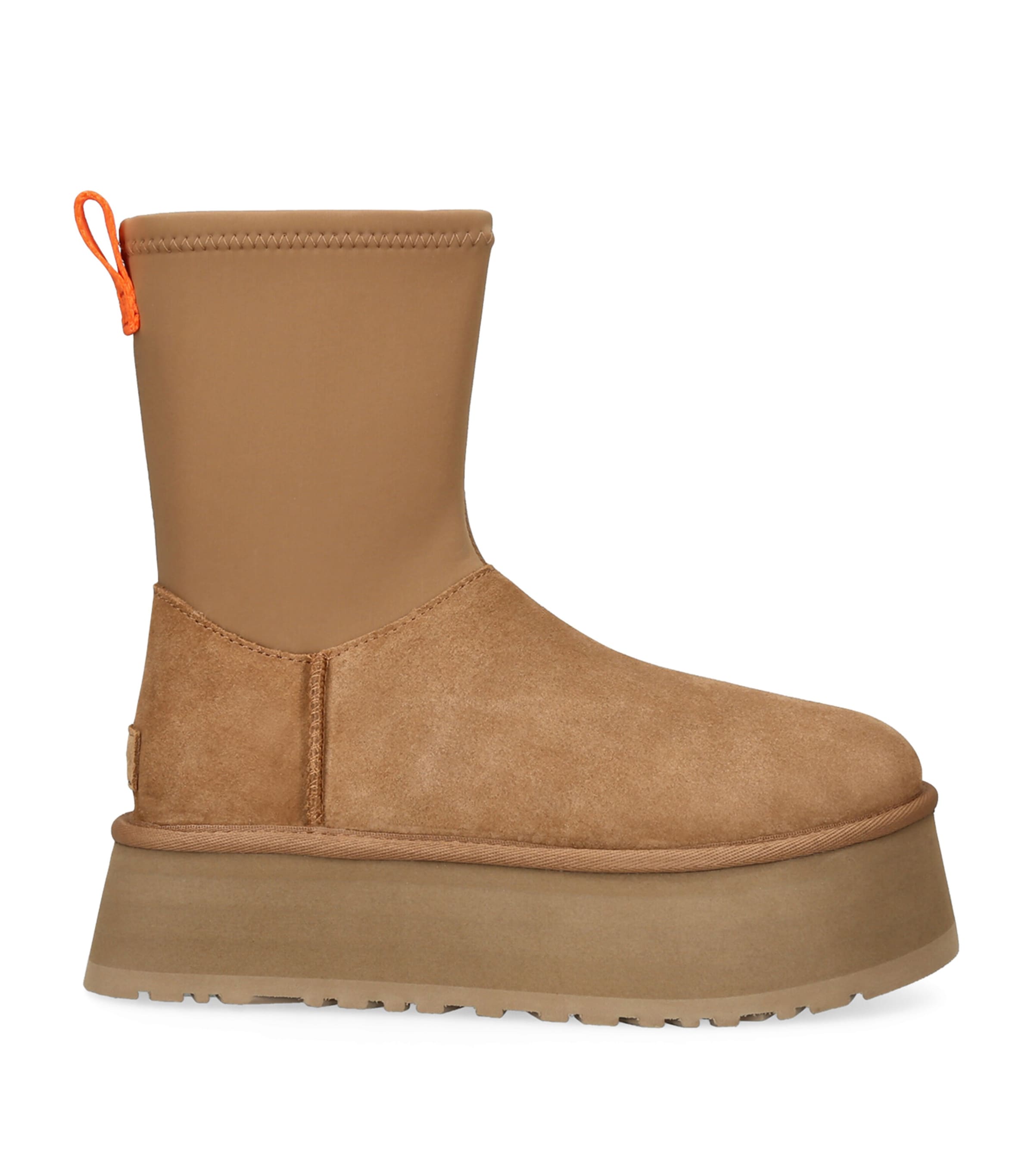 Ugg Dipper Classic Suede Zip Boots In Sand