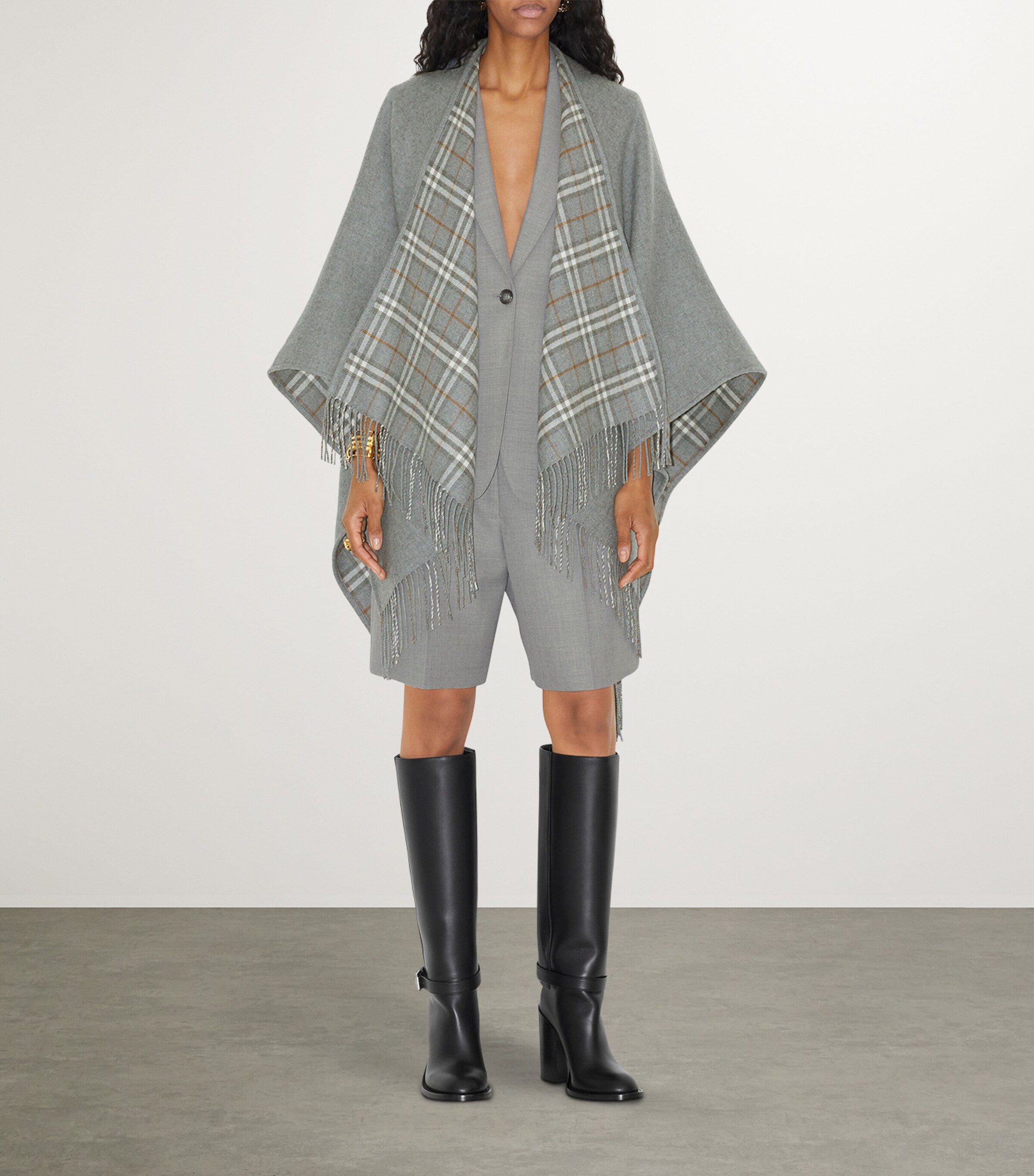 【関税&送料込】Burberry Embroidered Wool Blend Cape BURBERRY Fringed checked wool and cashmere-blend cape | NET