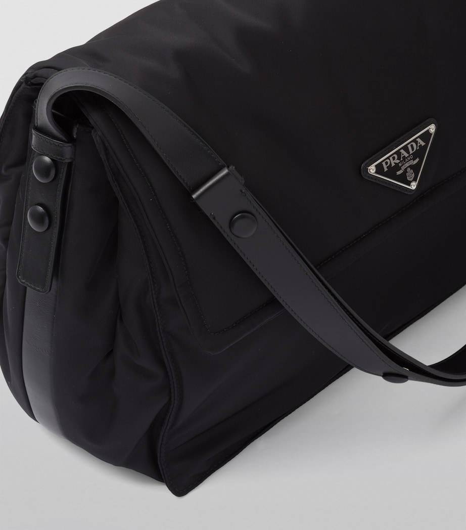 Re-Nylon Shoulder Bag F0002 Image 7