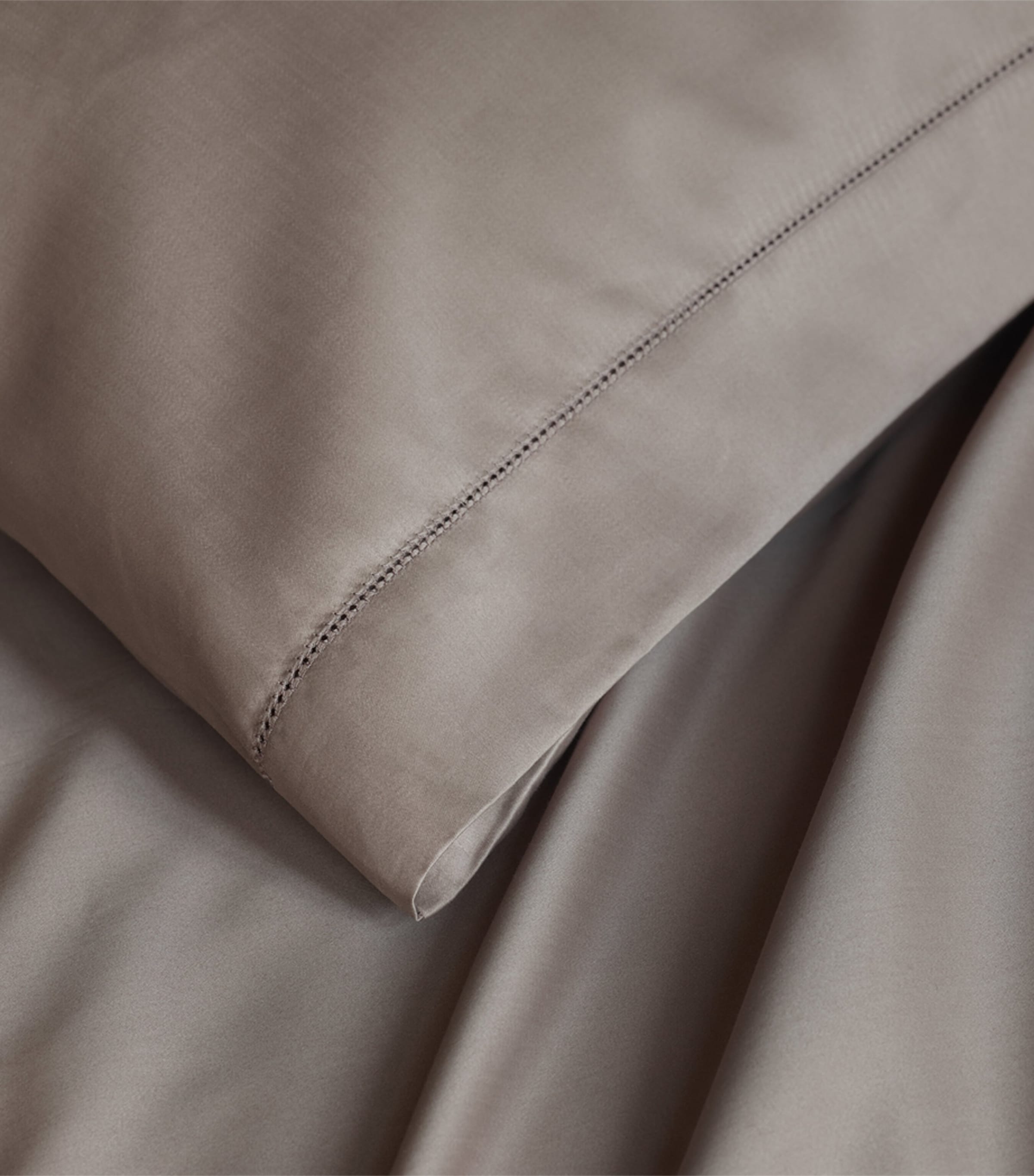 Suave Super King Fitted Sheet (180cm x 200cm) TIRAMISU Image 2