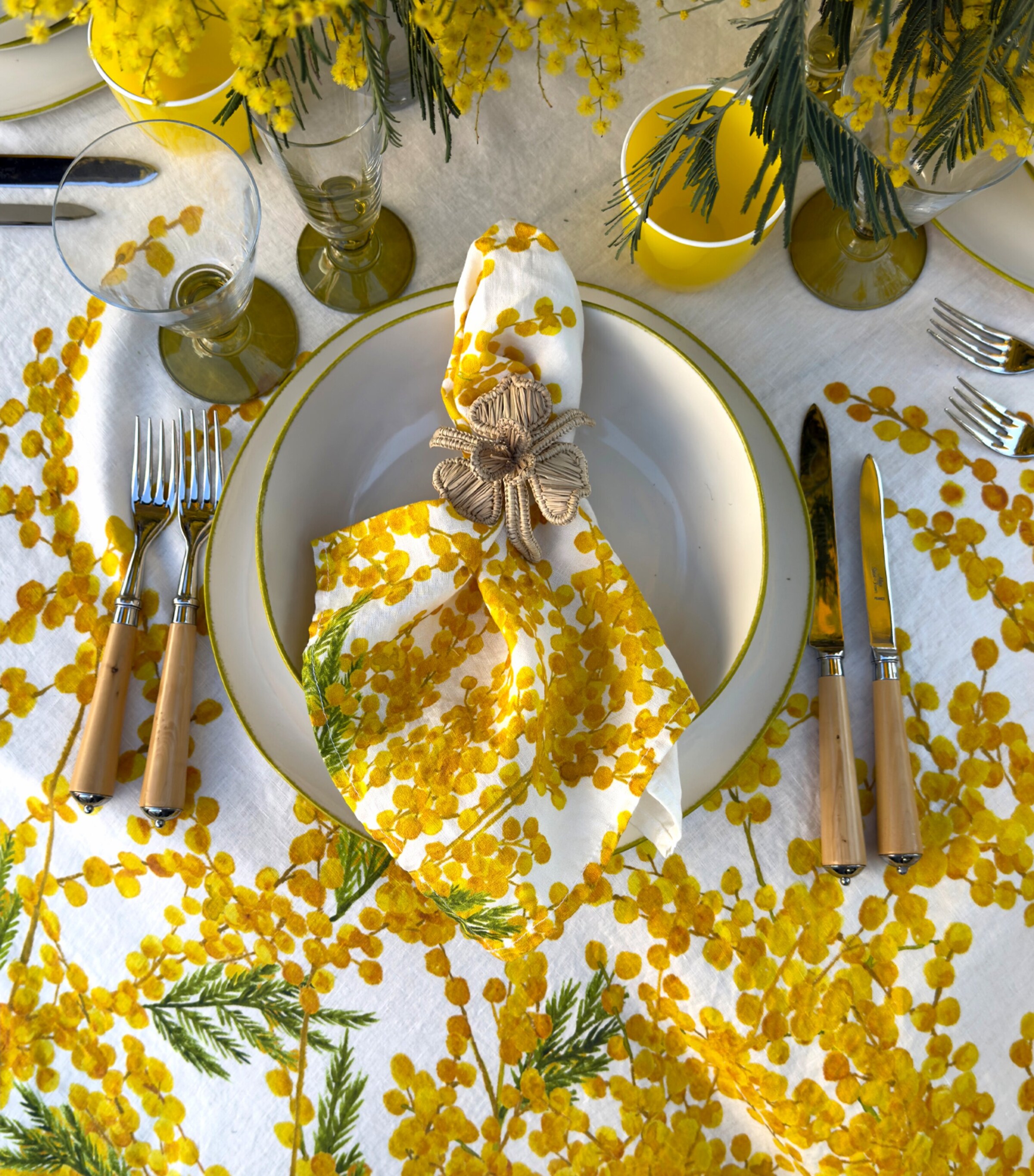 Summerill & Bishop Linen Mimosa Round Tablecloth (260cm) Yellow Image 6