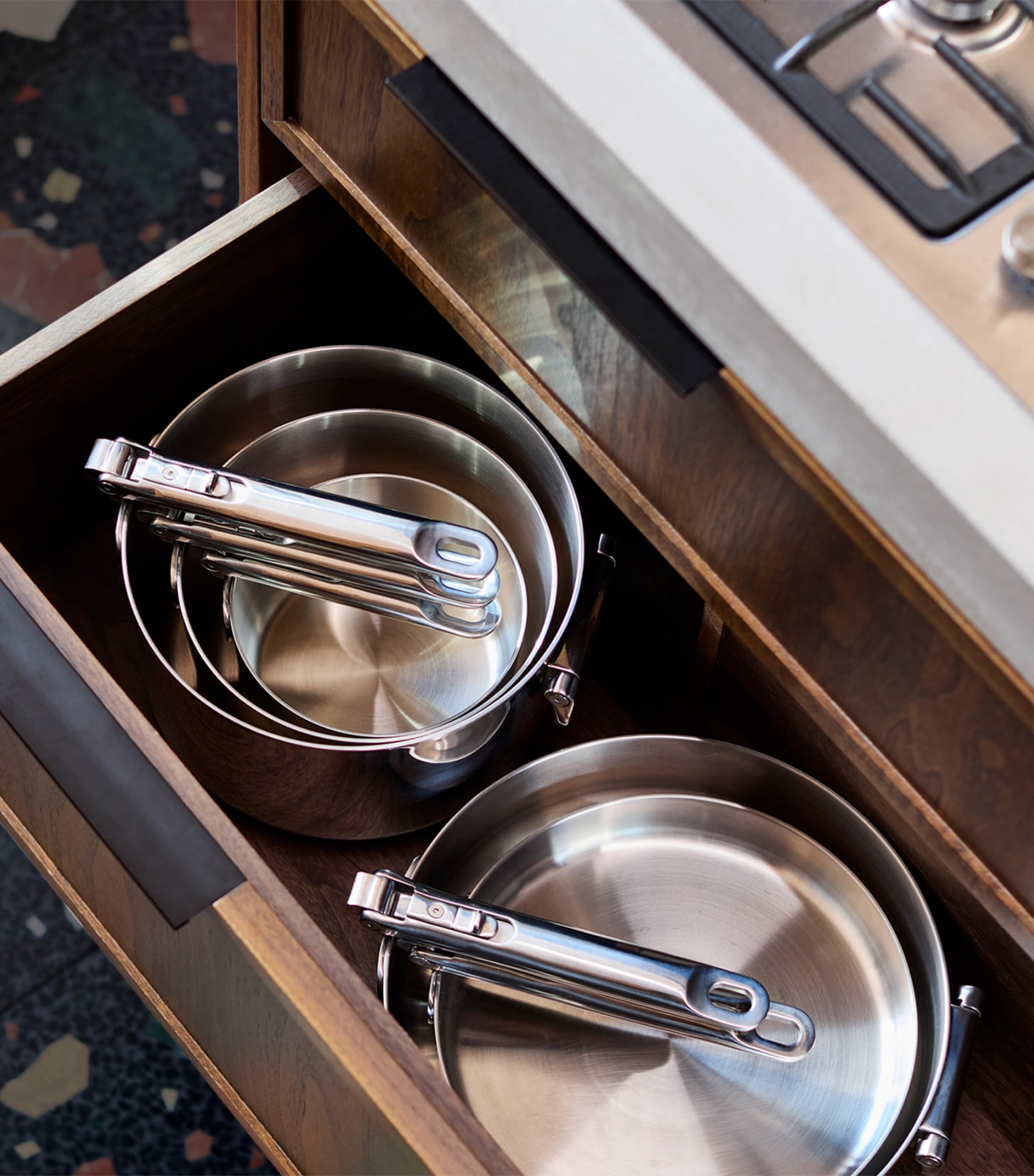 Space Steel Folding-Handle 5-Piece Cookware Set STAINLESS STEEL Image 4