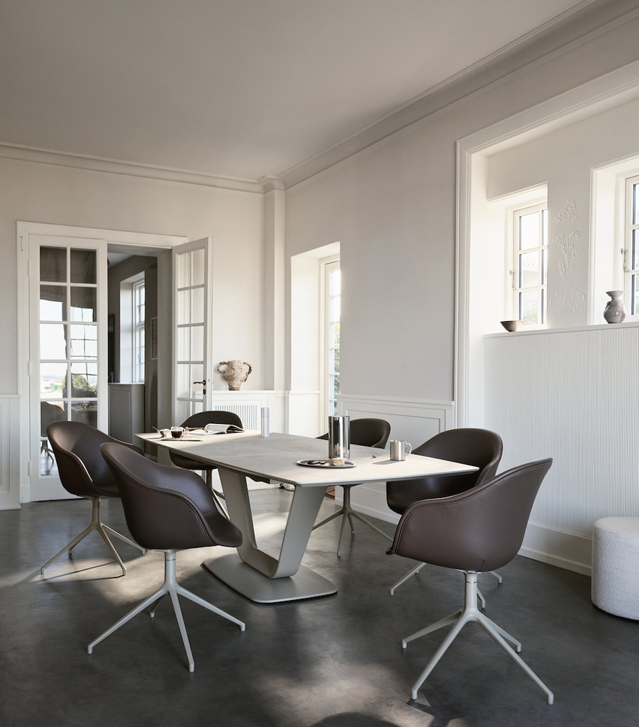 BoConcept Ceramic Alicante Extendable Dining Table Ash / Matt Ash Grey Image 2
