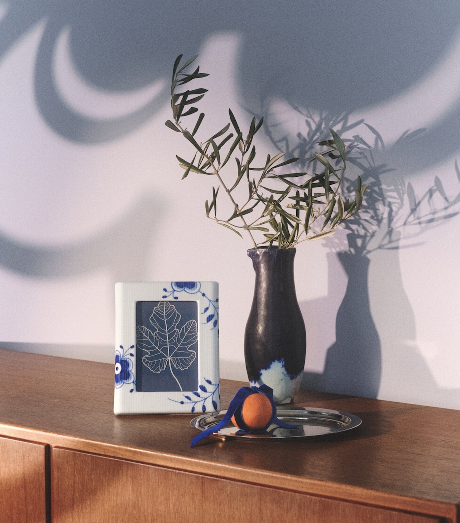 Blue Fluted Plain Mega Photo Frame (4" x 6") BLUE Image 2