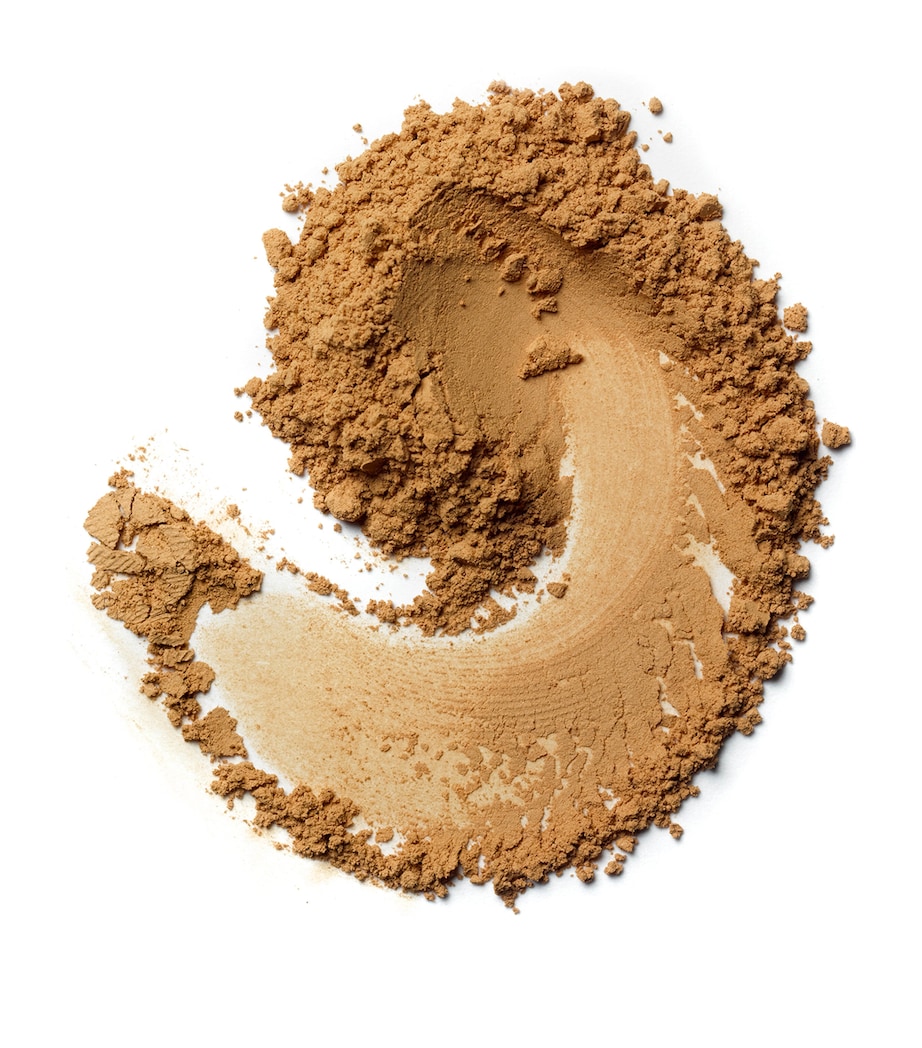 Skin Weightless Powder Foundation GOLDEN Image 2
