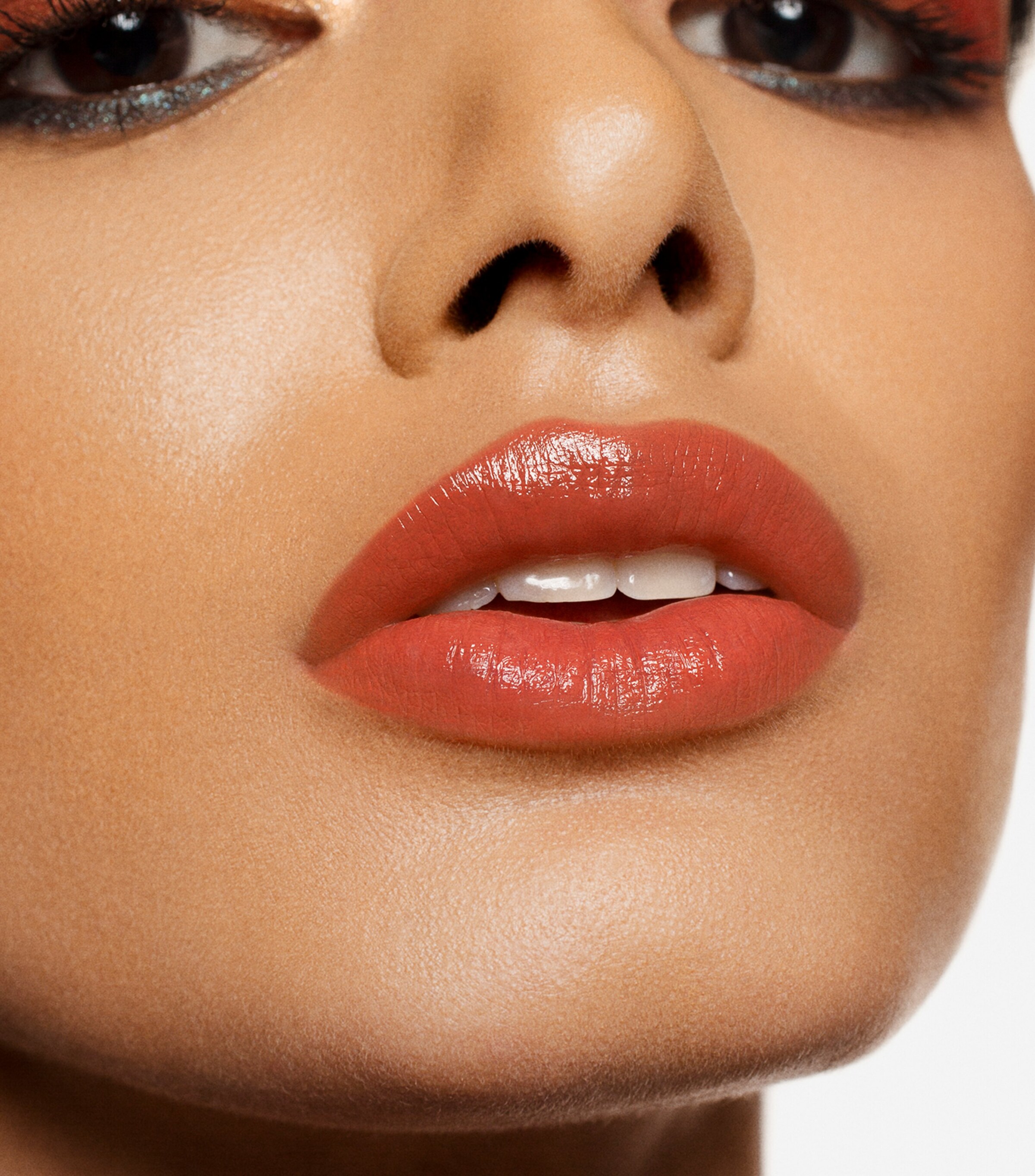 Liquid Lipstick Vinyl THAR DESERT 255 Image 6