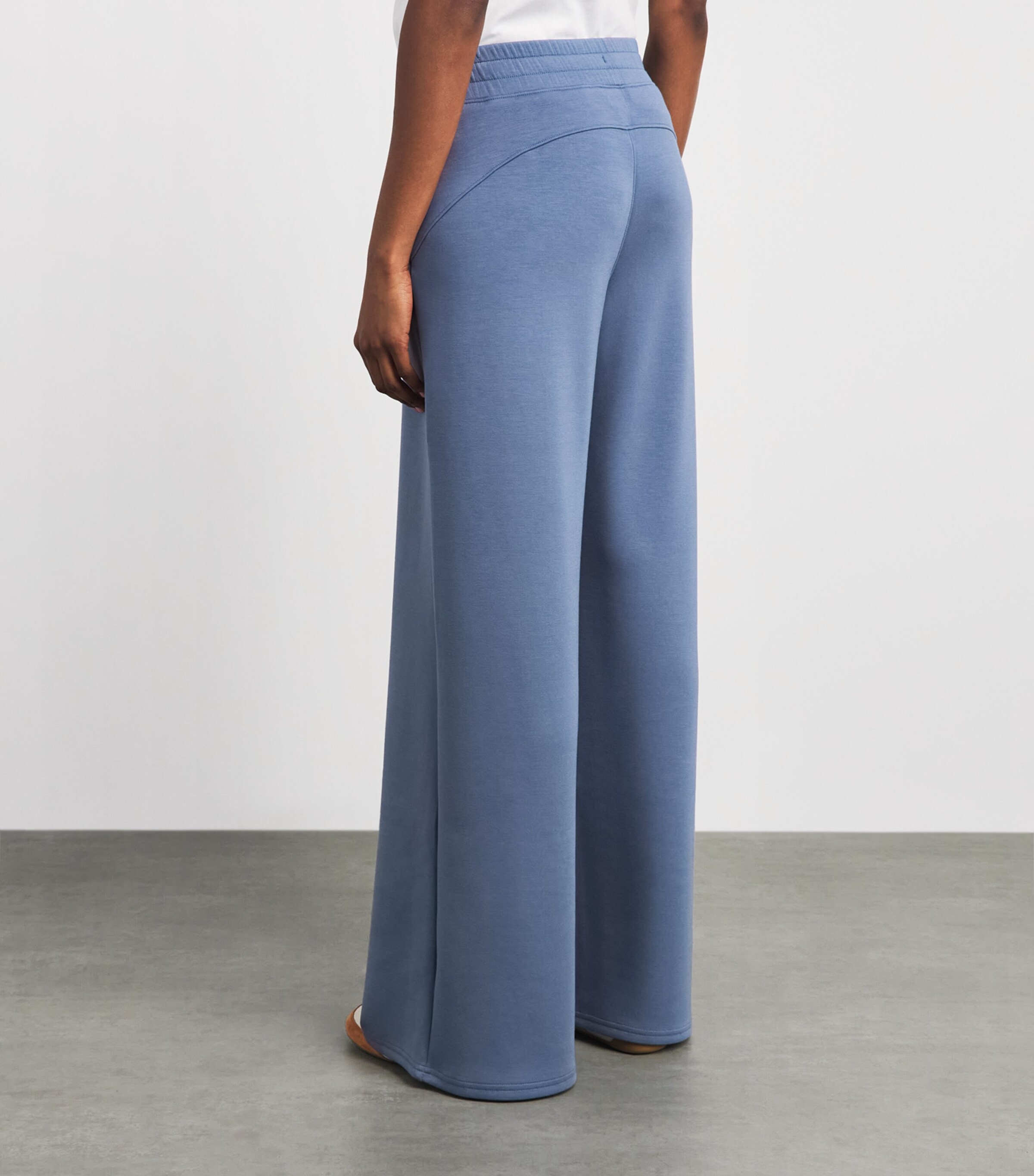 SPANX Womens SPANX AirEssentials Wide-Leg Sweatpants Rain Image 5