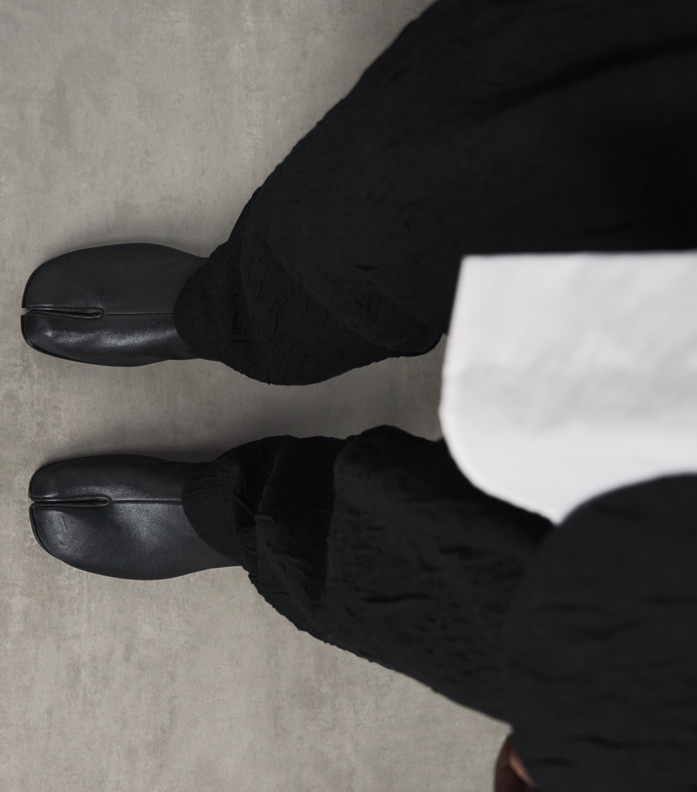 Maison Margiela Leather Tabi Ankle Boots 30 Black Image 4