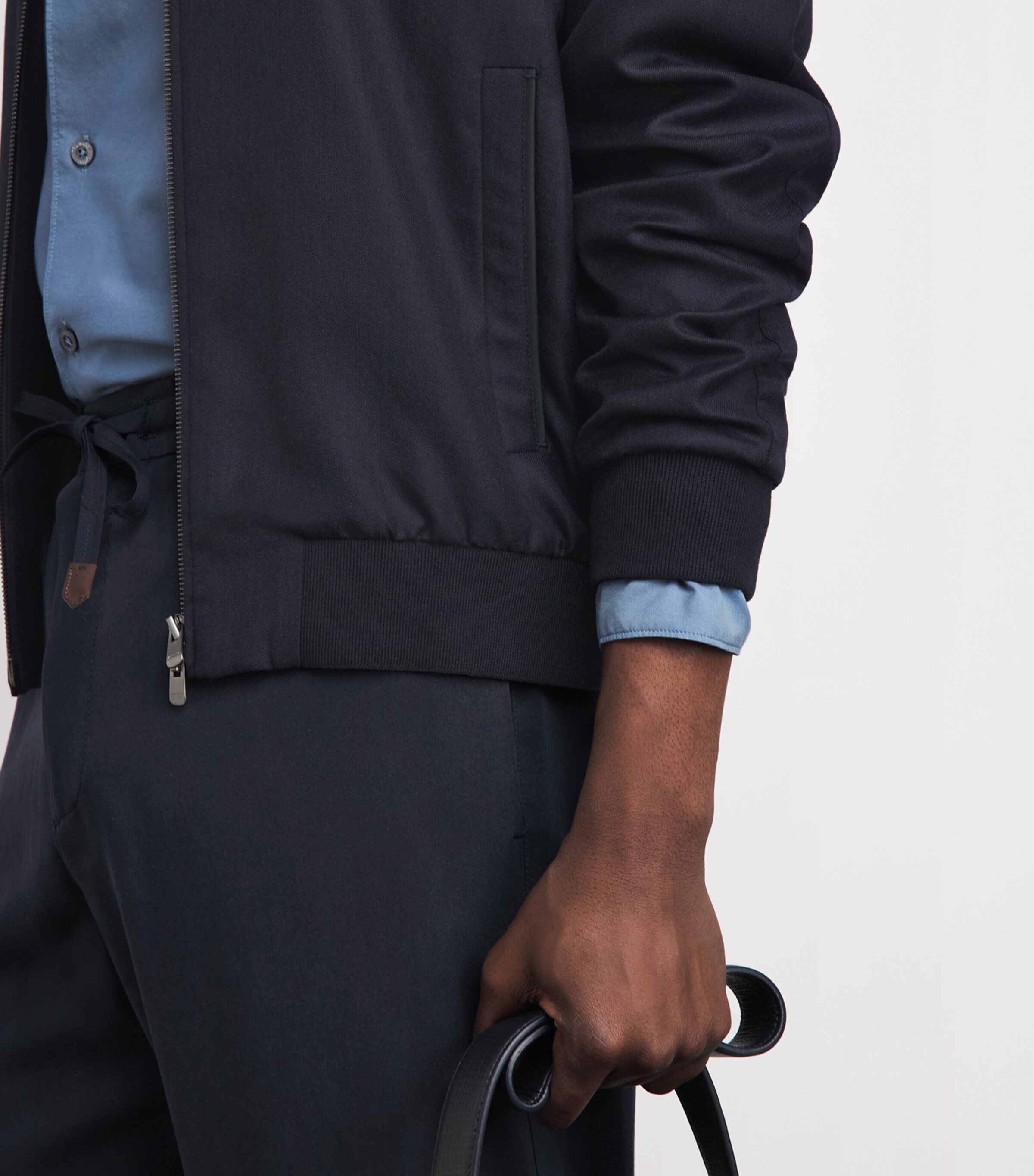 Agnona Mens Cashmere-Silk Twill Bomber Jacket Dark Blue Navy Image 3