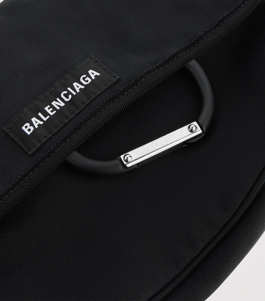 Explorer Flap Messenger Bag 1000 Image 7