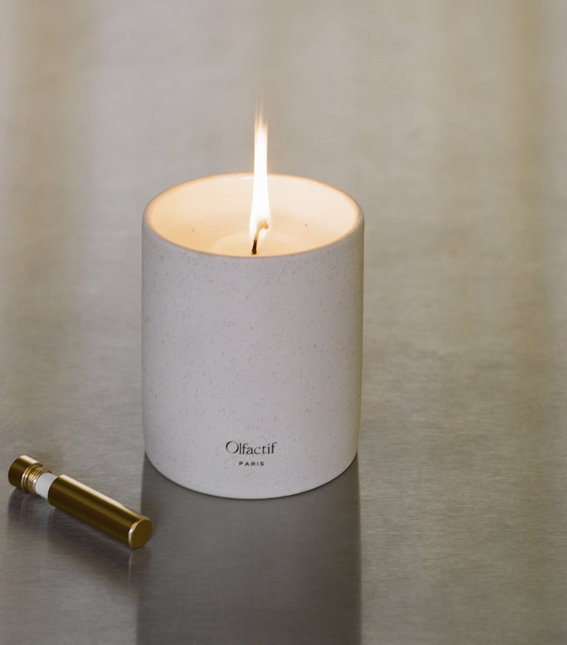 Olfactif Aquarius Orange Blossom Candle (240g) White Image 3