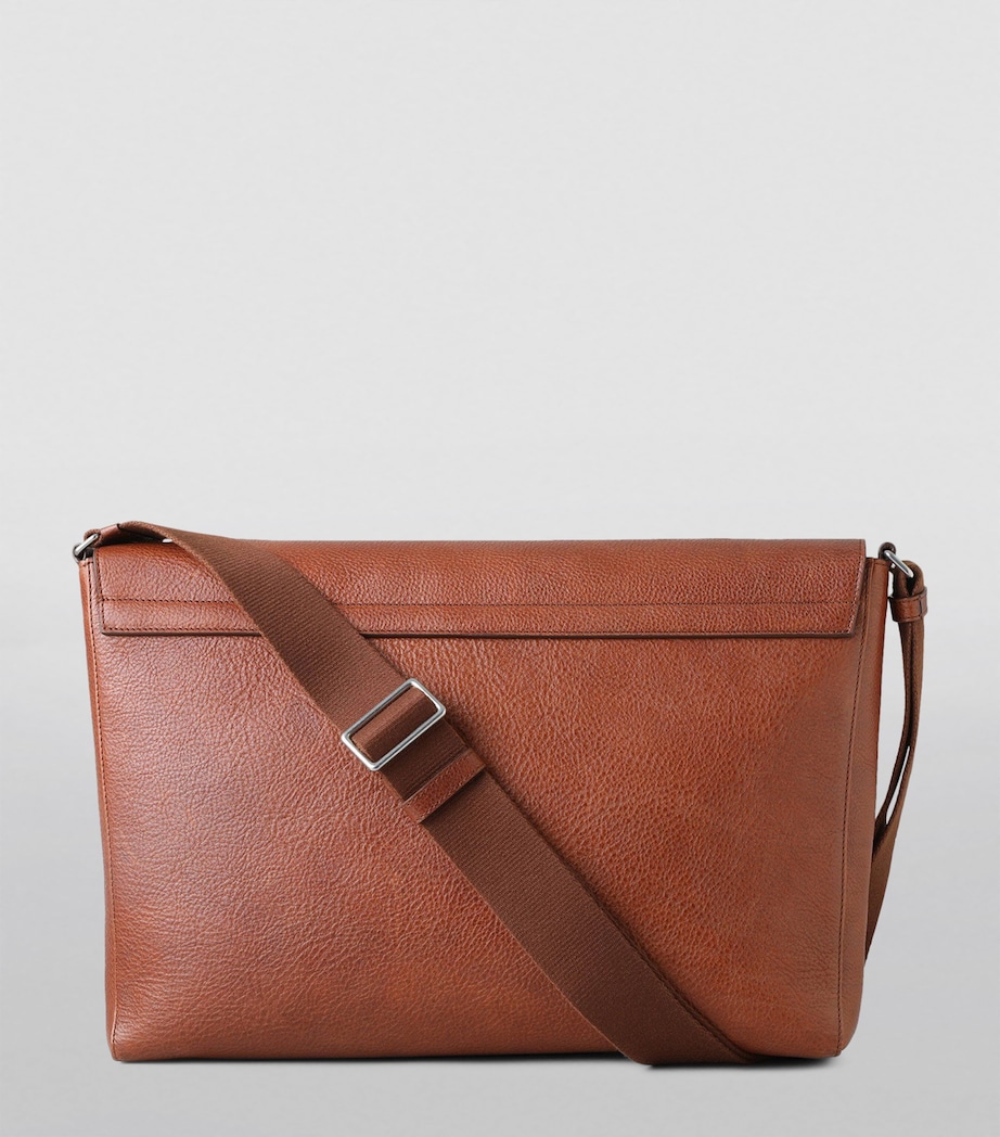 Large Leather Chiltern Messenger Bag OAK Image 3