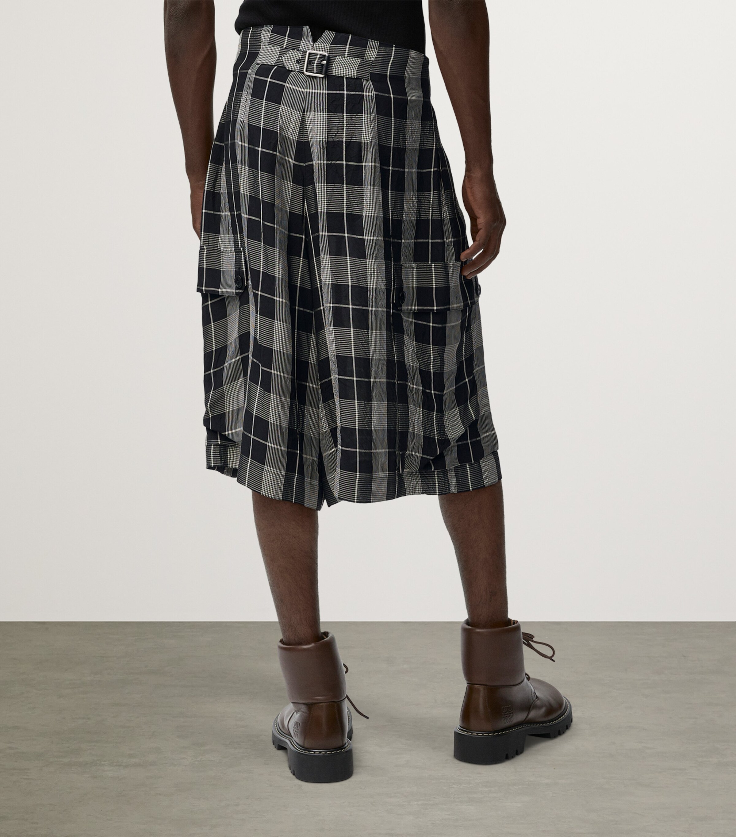 LOEWE Mens Oversized Chequered Shorts Black/white Image 4