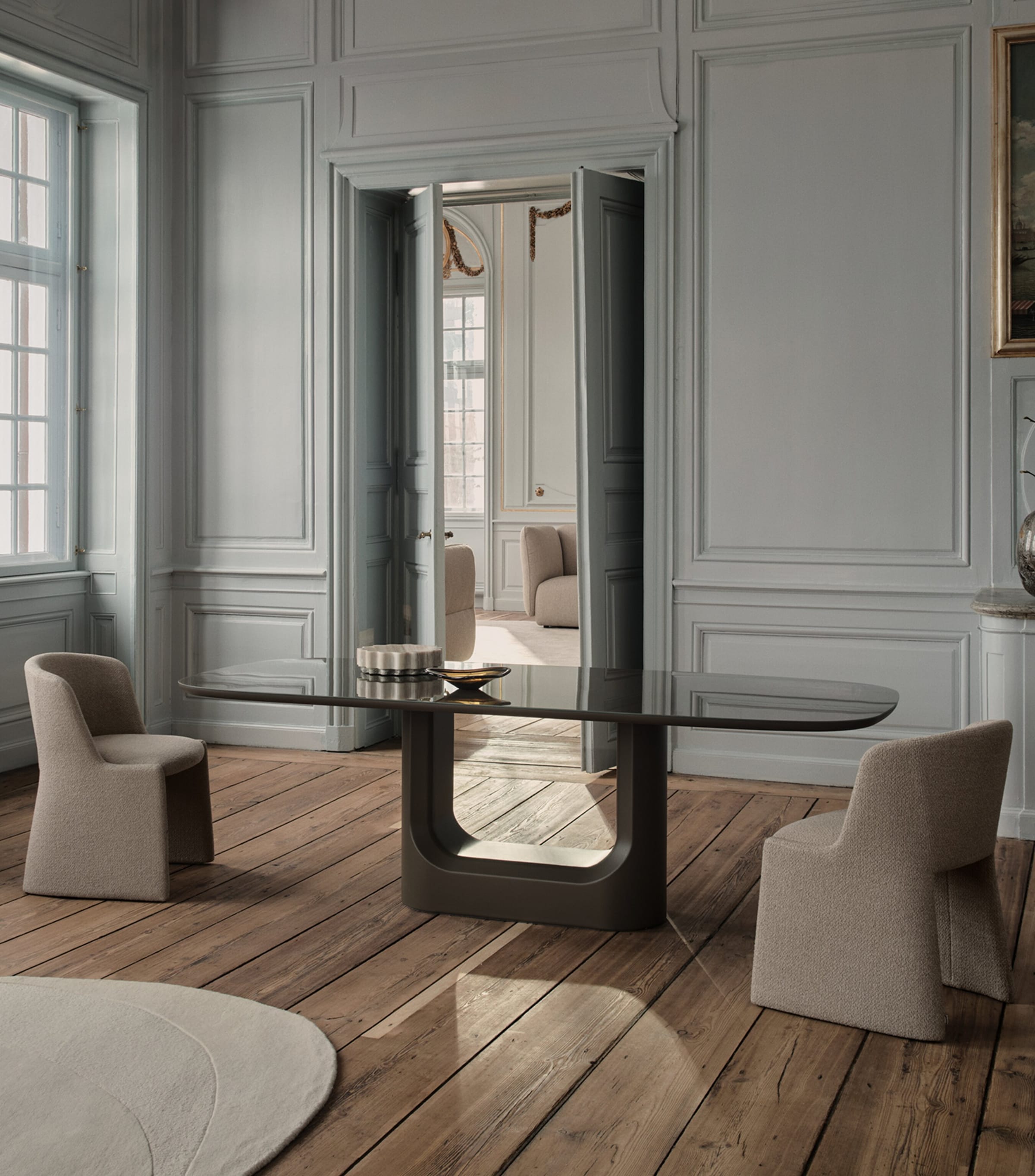 BoConcept Steel Volterra Dining Table Warm Grey Glass Image 4