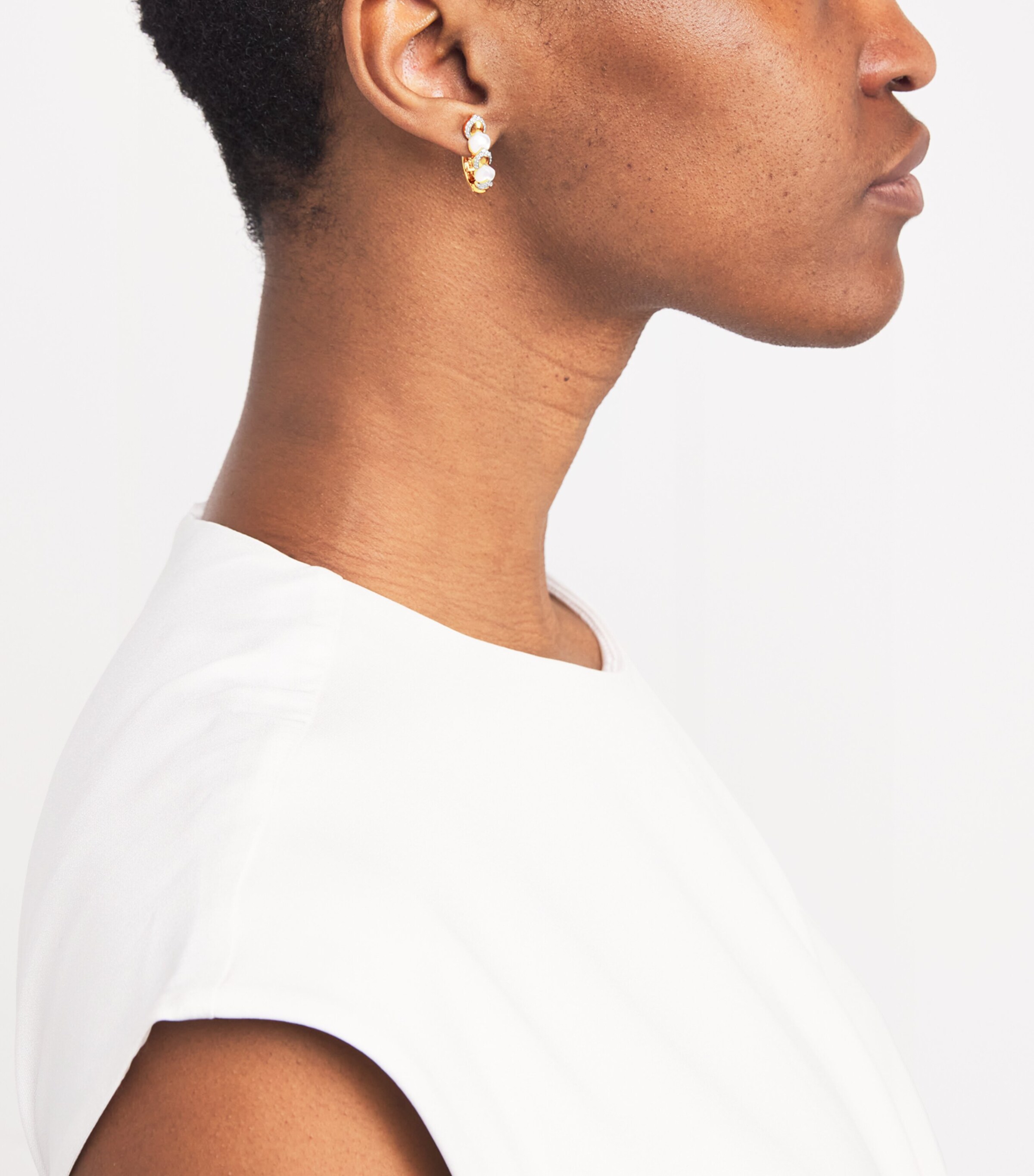 Nadine Aysoy Yellow Gold, Diamond and Mother-of-Pearl Cobra U-Shaped Hoop Earrings Yellow Gold Image 2