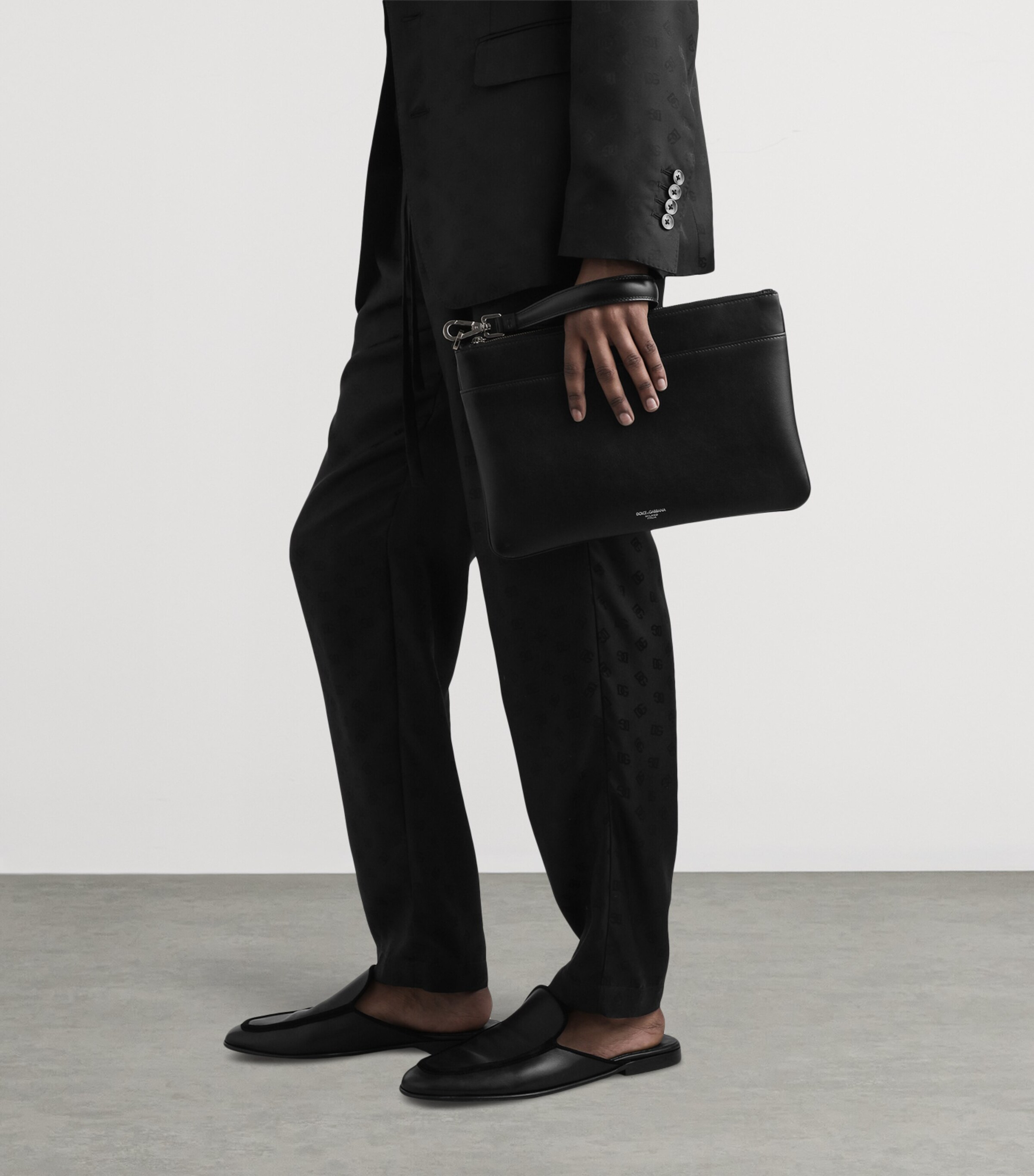 Dolce&Gabbana Calfskin Pouch Black Image 4