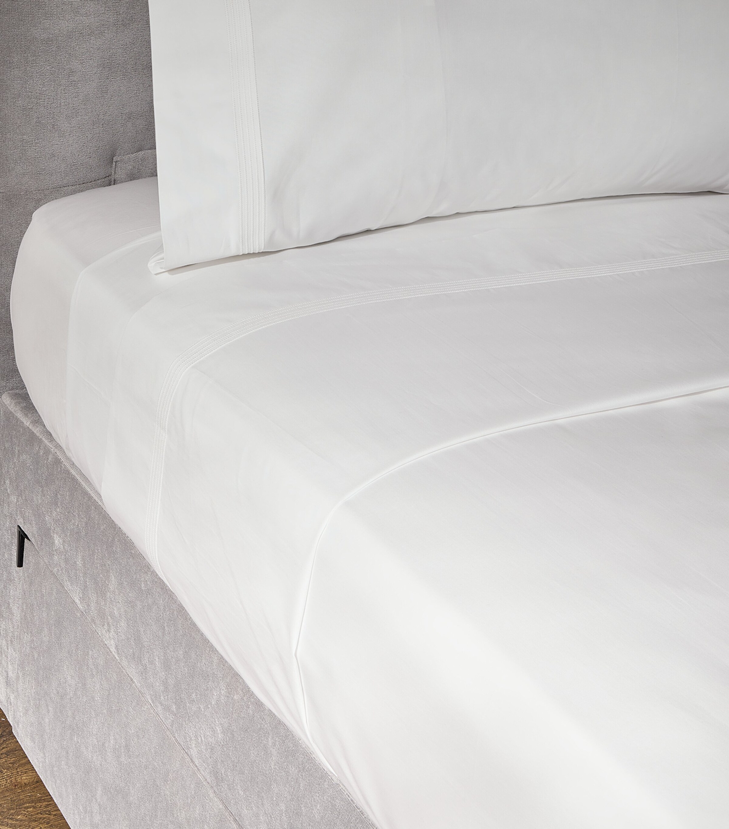 Peter Reed Barley King Oxford Pillowcase (50cm x 90cm) White Image 4