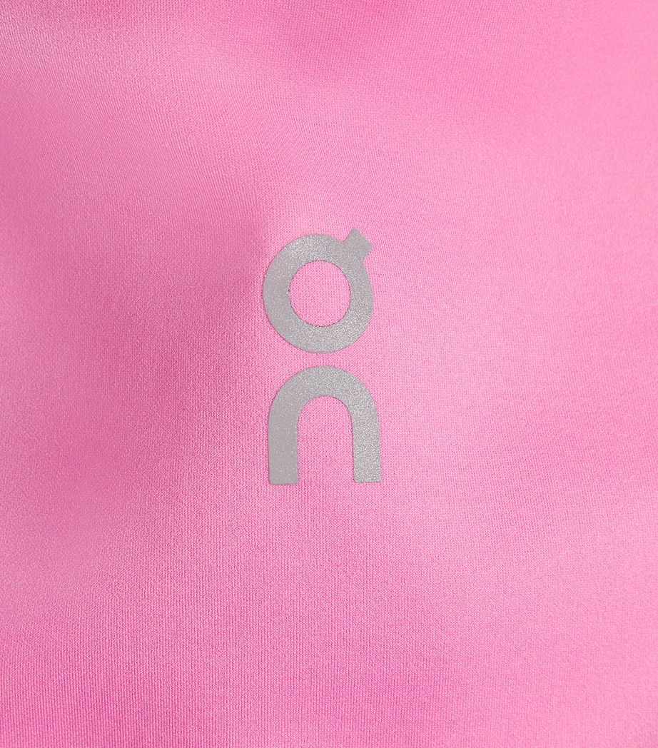 On Womens Train 2-In-1 Crop Top Bubblegum Image 6