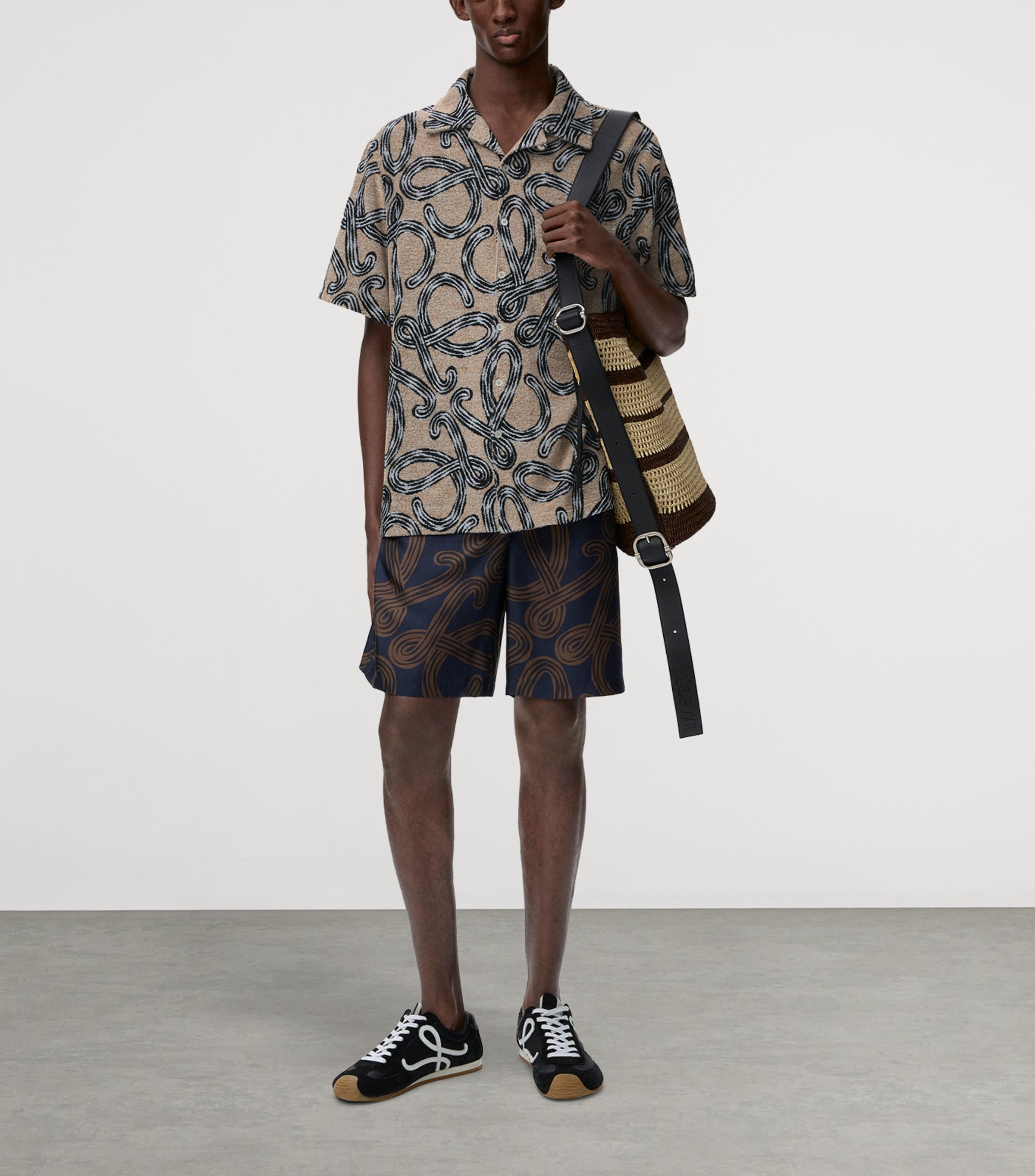 LOEWE Mens x Paula’s Ibiza Terry Anagram Shirt Beige/black Image 2