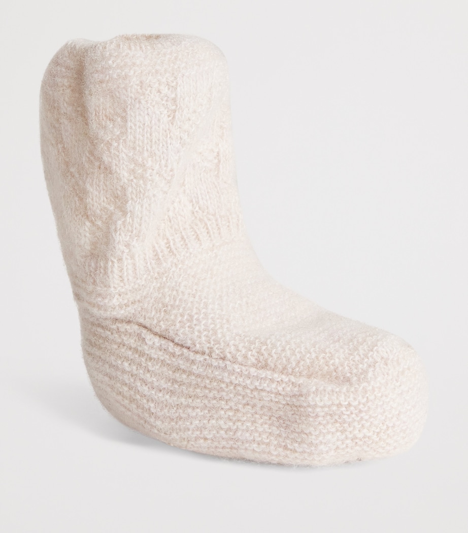 Knitted Esencial Booties 64 H109 Image 2