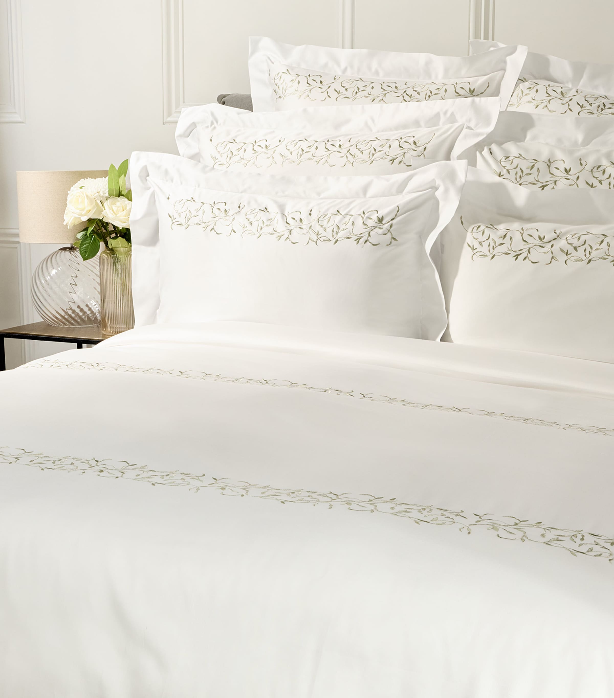 Harrods of London Tresco Embroidered King Flat Sheet (275cm x 275cm) White/sage Image 2