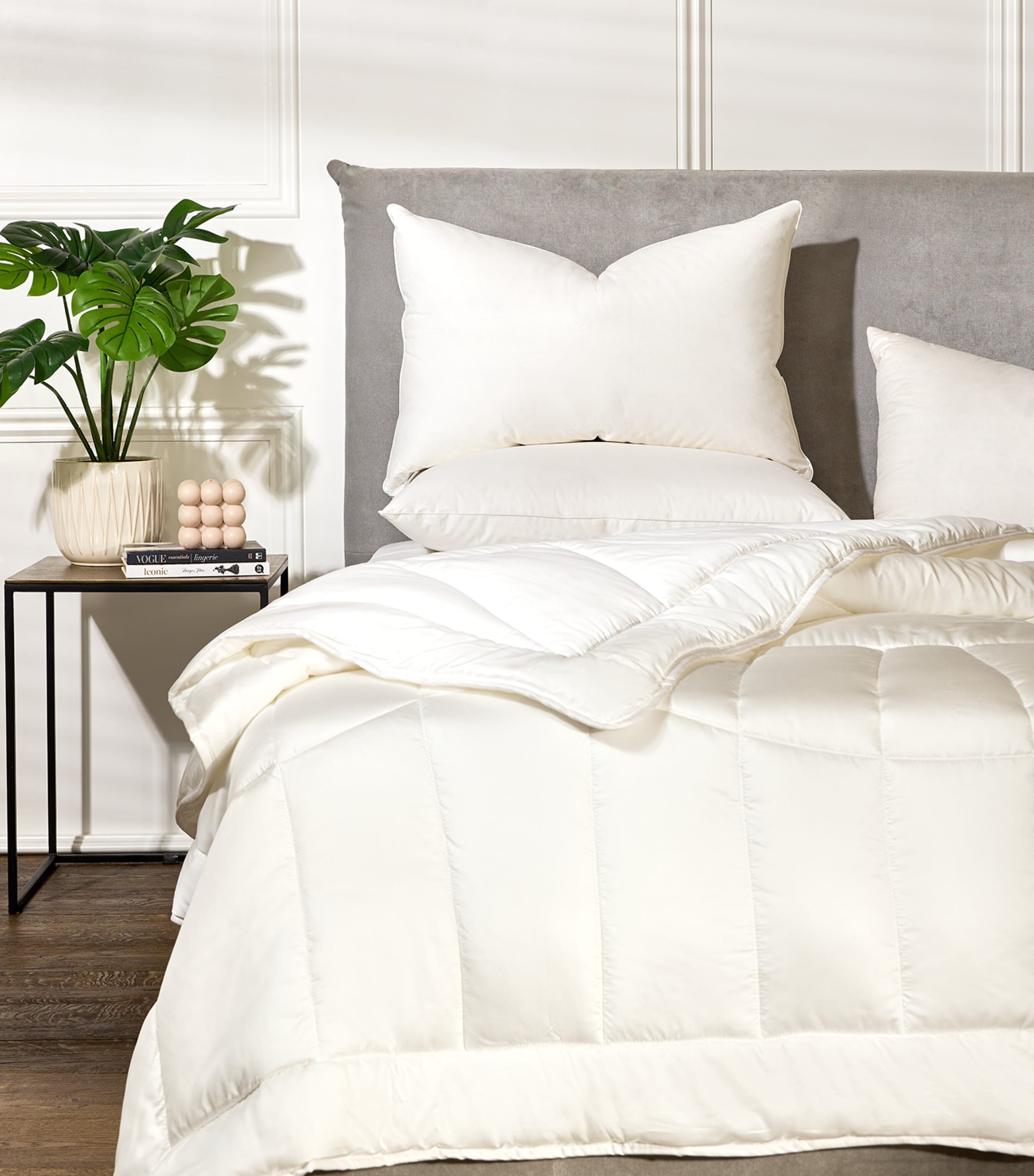 Soft/Medium Canadian Goose Down Pillow (50cm x 75cm) WHITE Image 5