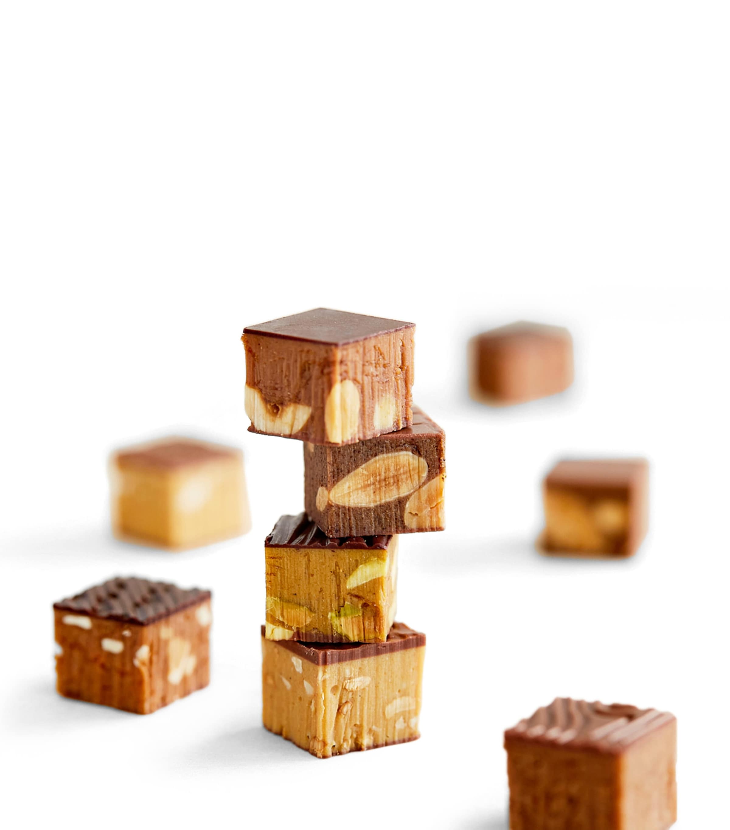 Pierre Marcolini Pralinés Anciens d’Aujourd’Hui 18-Piece Selection Box (117g) Black Image 2