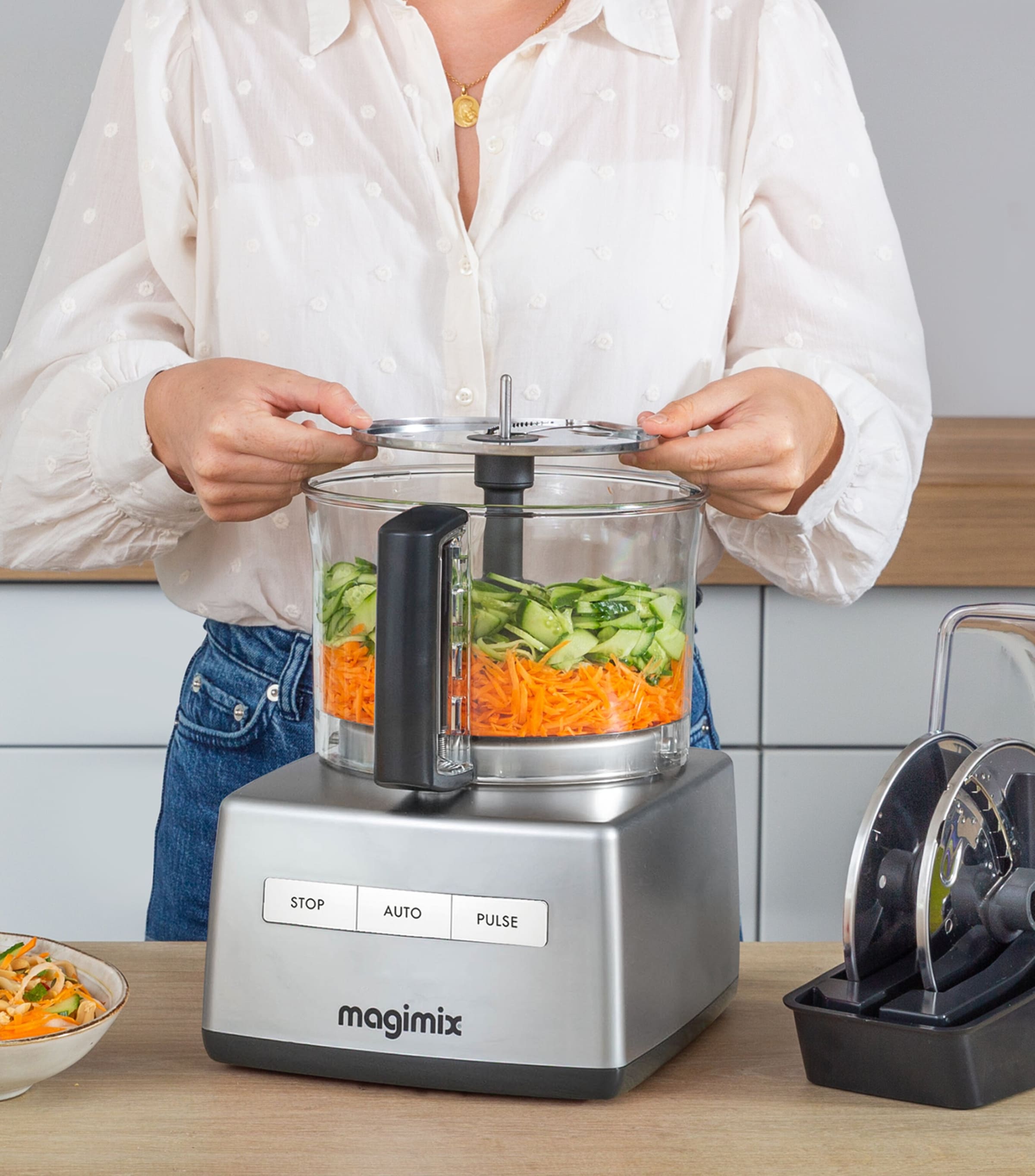 5200XL Food Processor SATIN Image 10