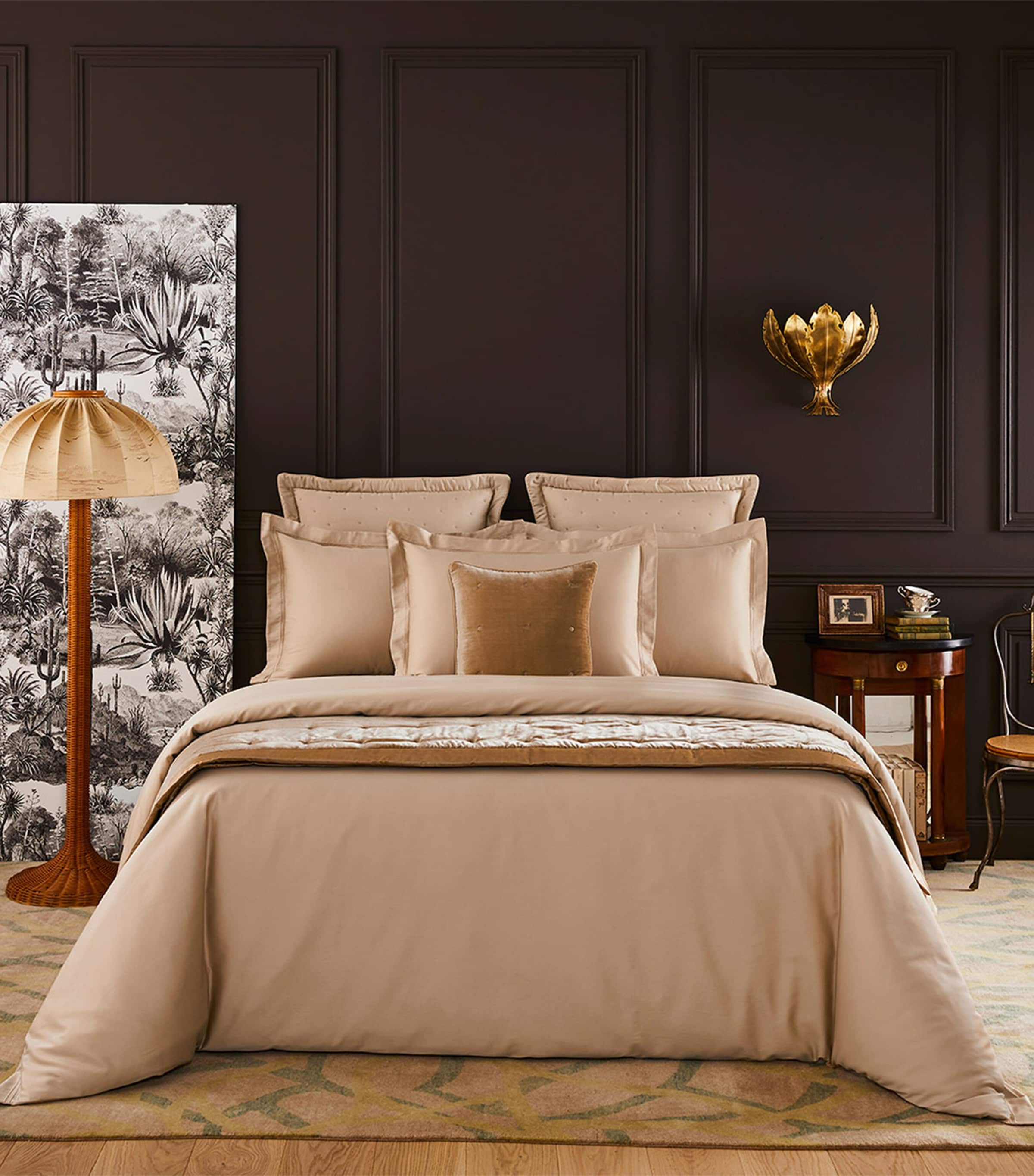 Yves Delorme Triomphe Double Flat Sheet In Beige