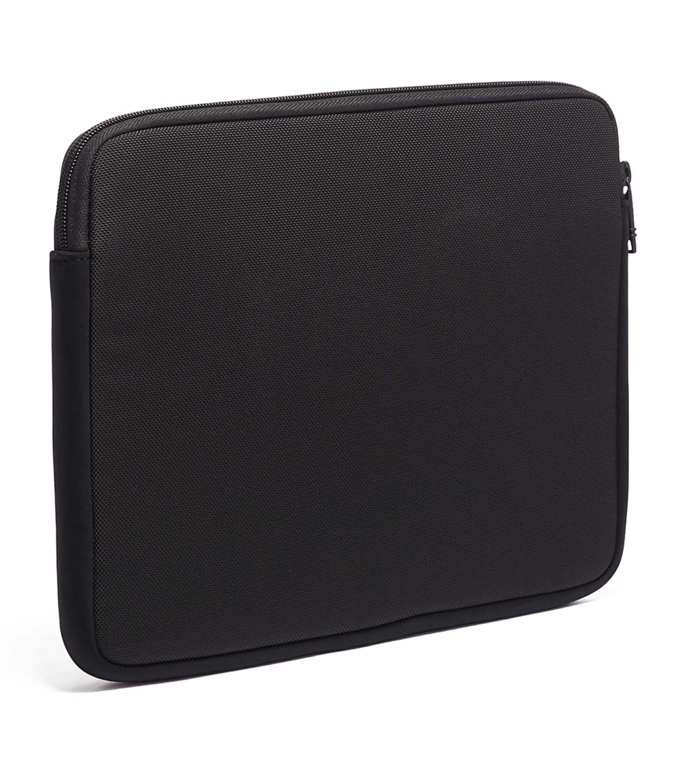 Alpha 3 Medium Laptop Cover BLACK Image 2