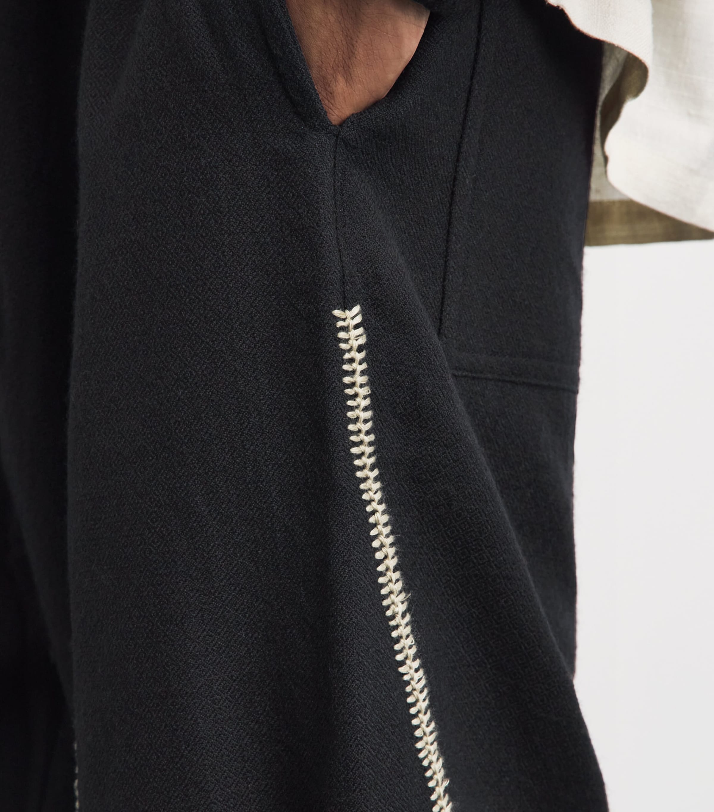 Kartik Research Mens Wool Rabari Sultan Trousers Black/brown Image 3