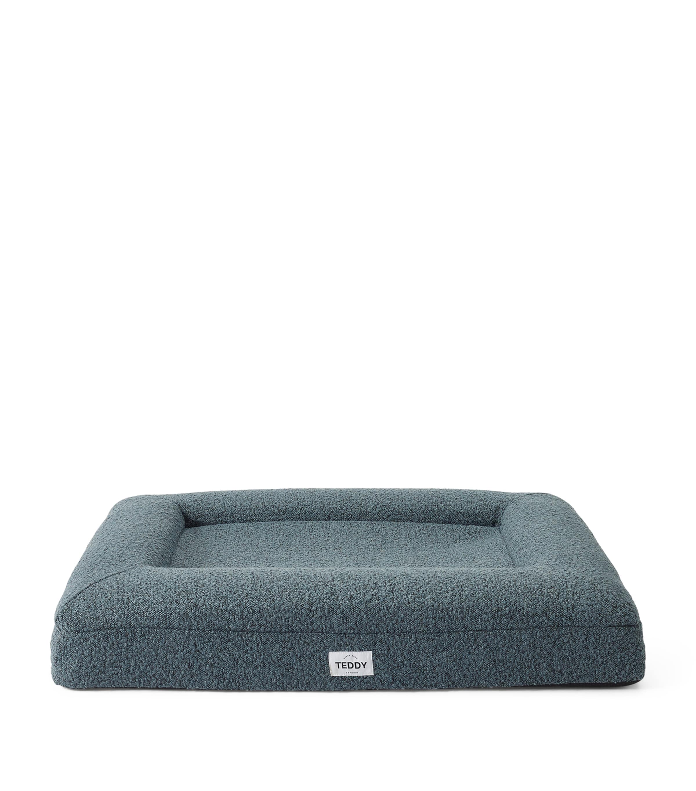 Teddy London Medium Bouclé Dog Bed In Blue