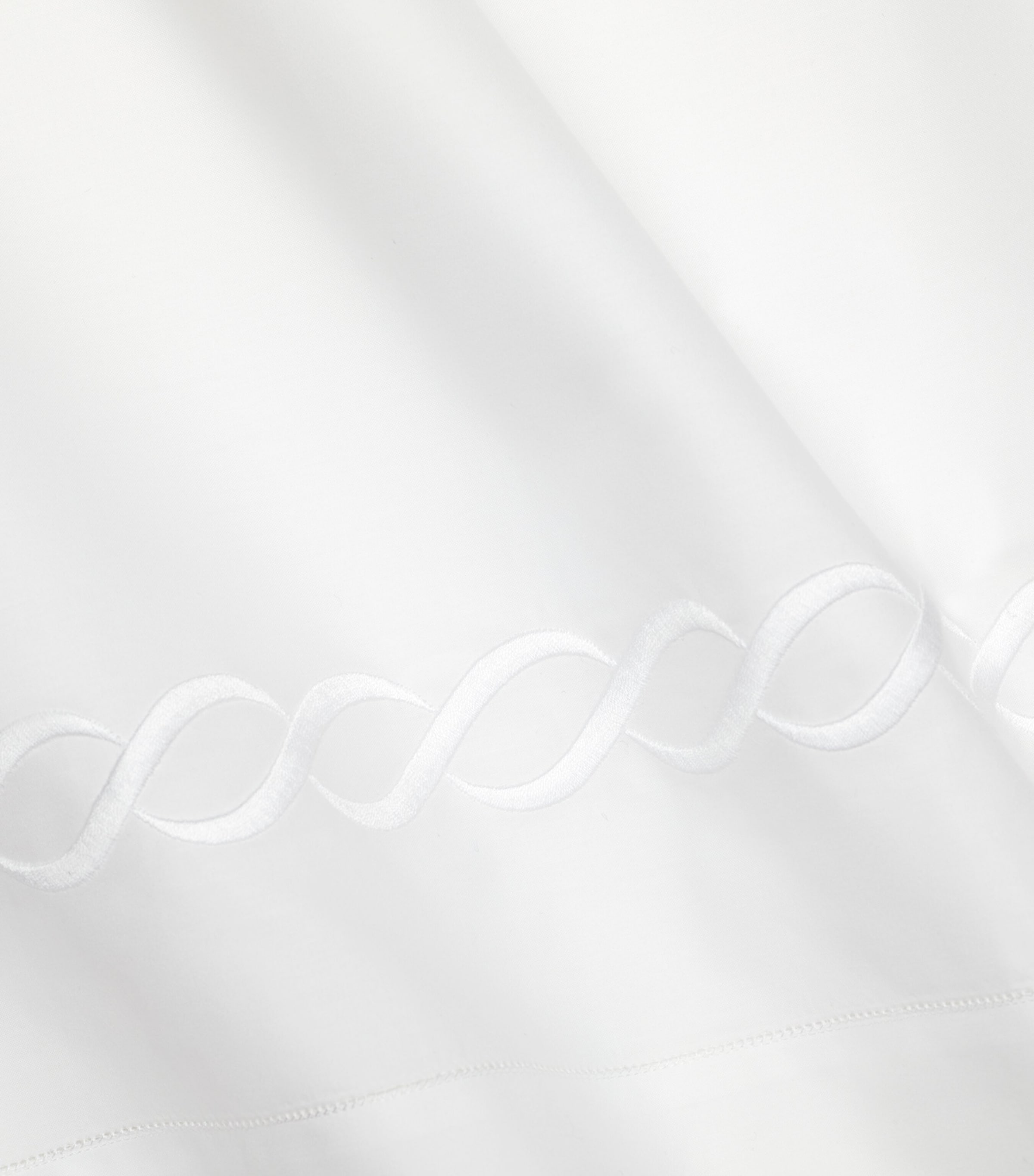 Treccia Super King Flat Sheet (300cm x 270cm) WHITE/WHITE Image 2