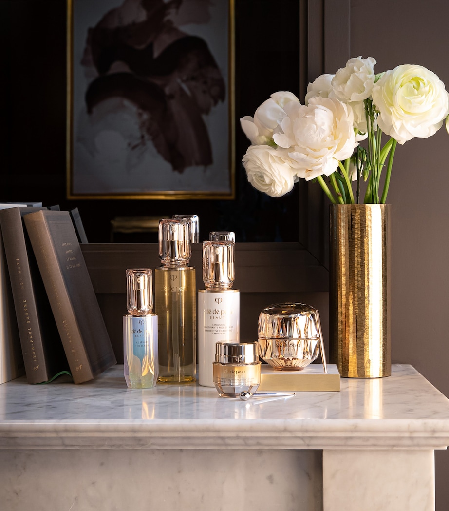 La Crème (30ml) NO COLOUR Image 6