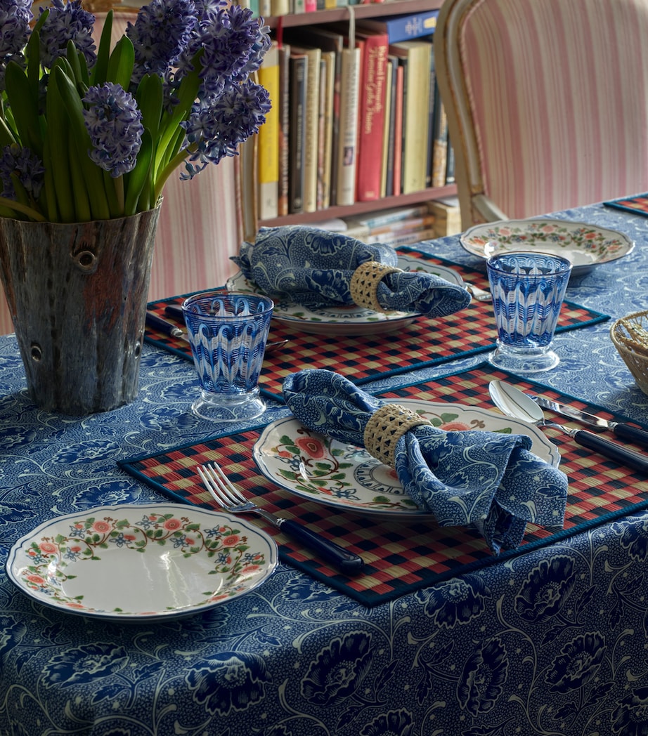 Set of 4 Linen Toscana Napkins (50cm x 50cm) WHITE/BLUE Image 2