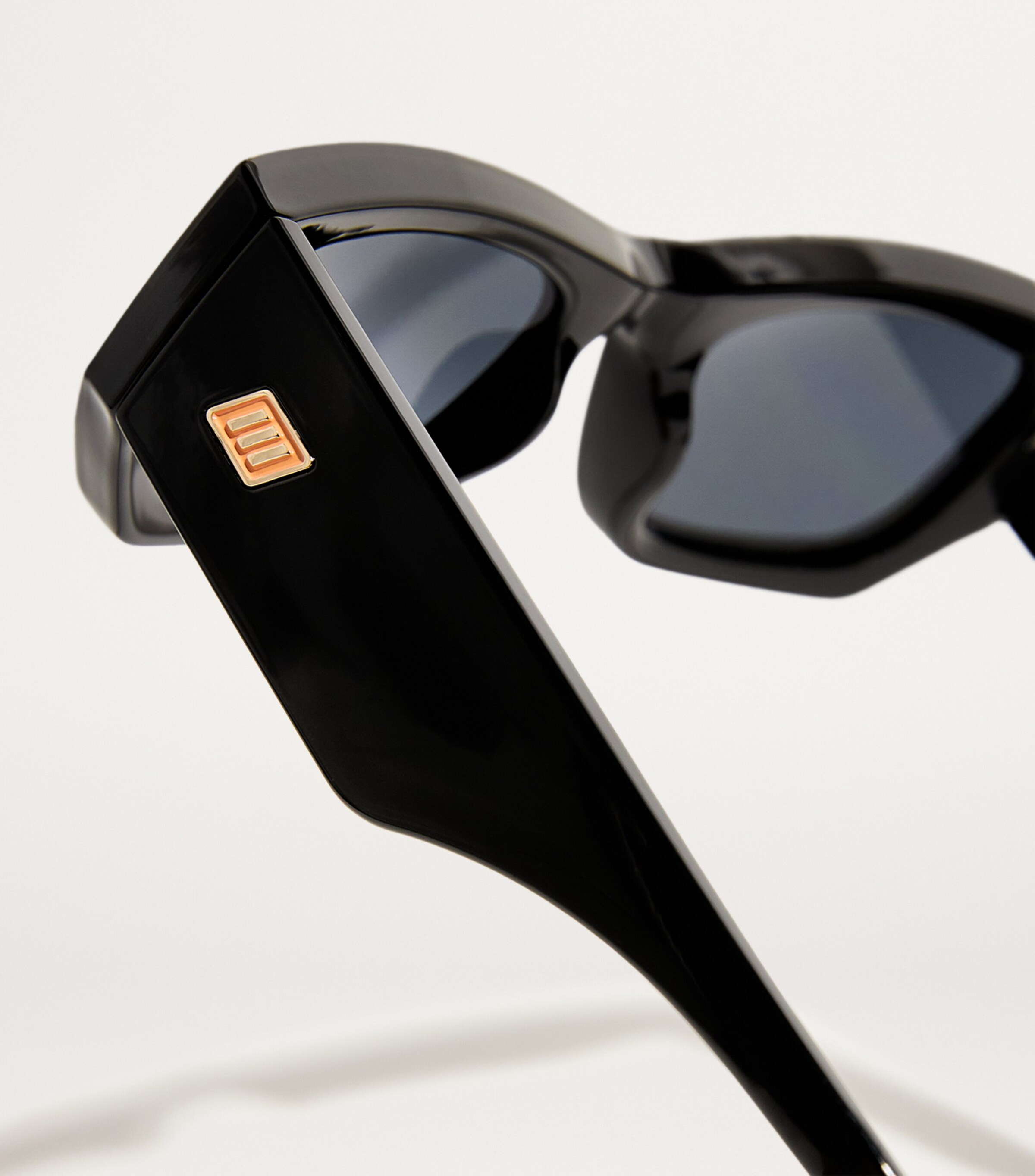 Le Specs Beachcomber Sunglasses Black Smoke Image 5