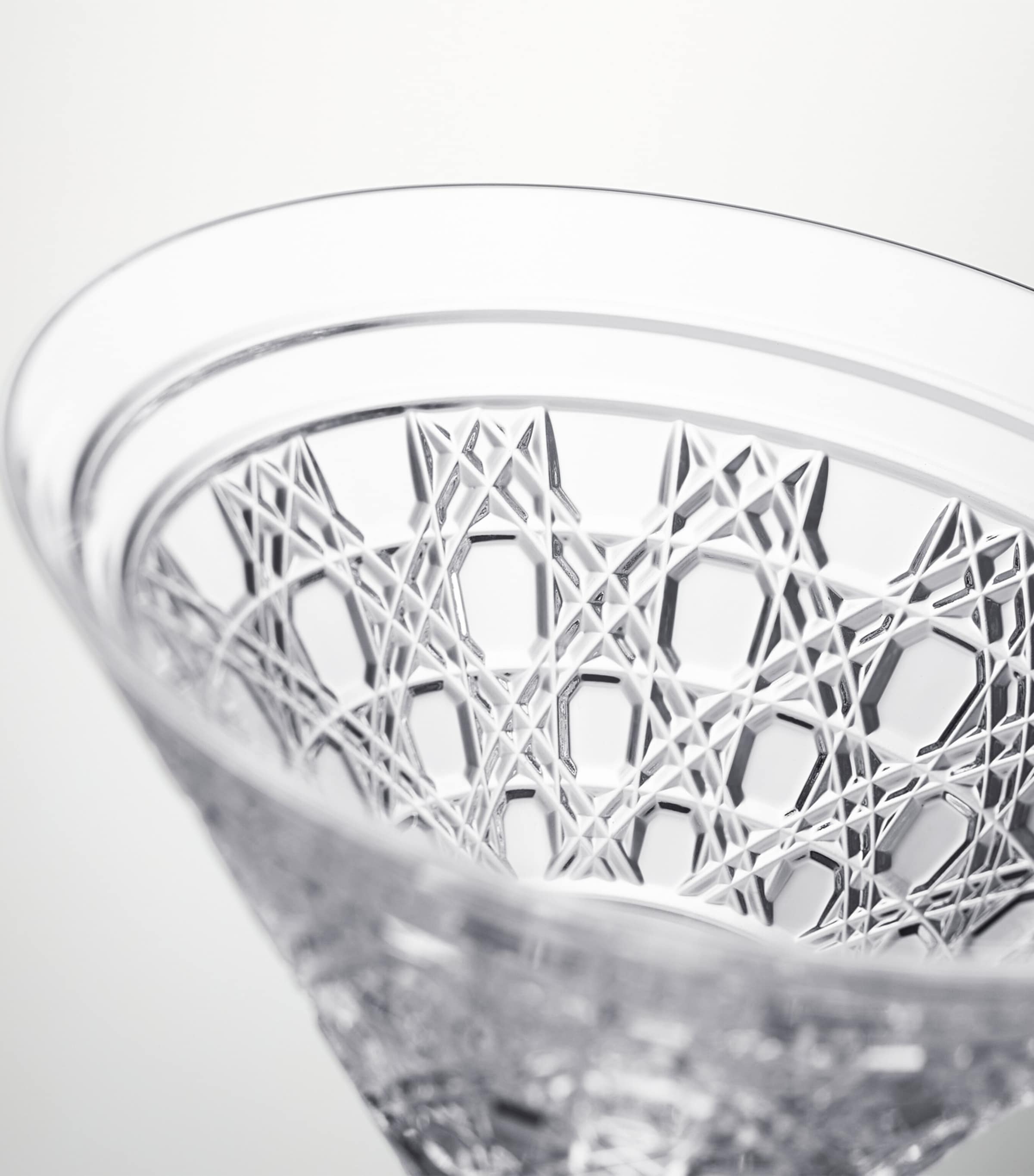 Waterford Set of 2 Opulence Martini Glasses (250ml) Clear Image 4