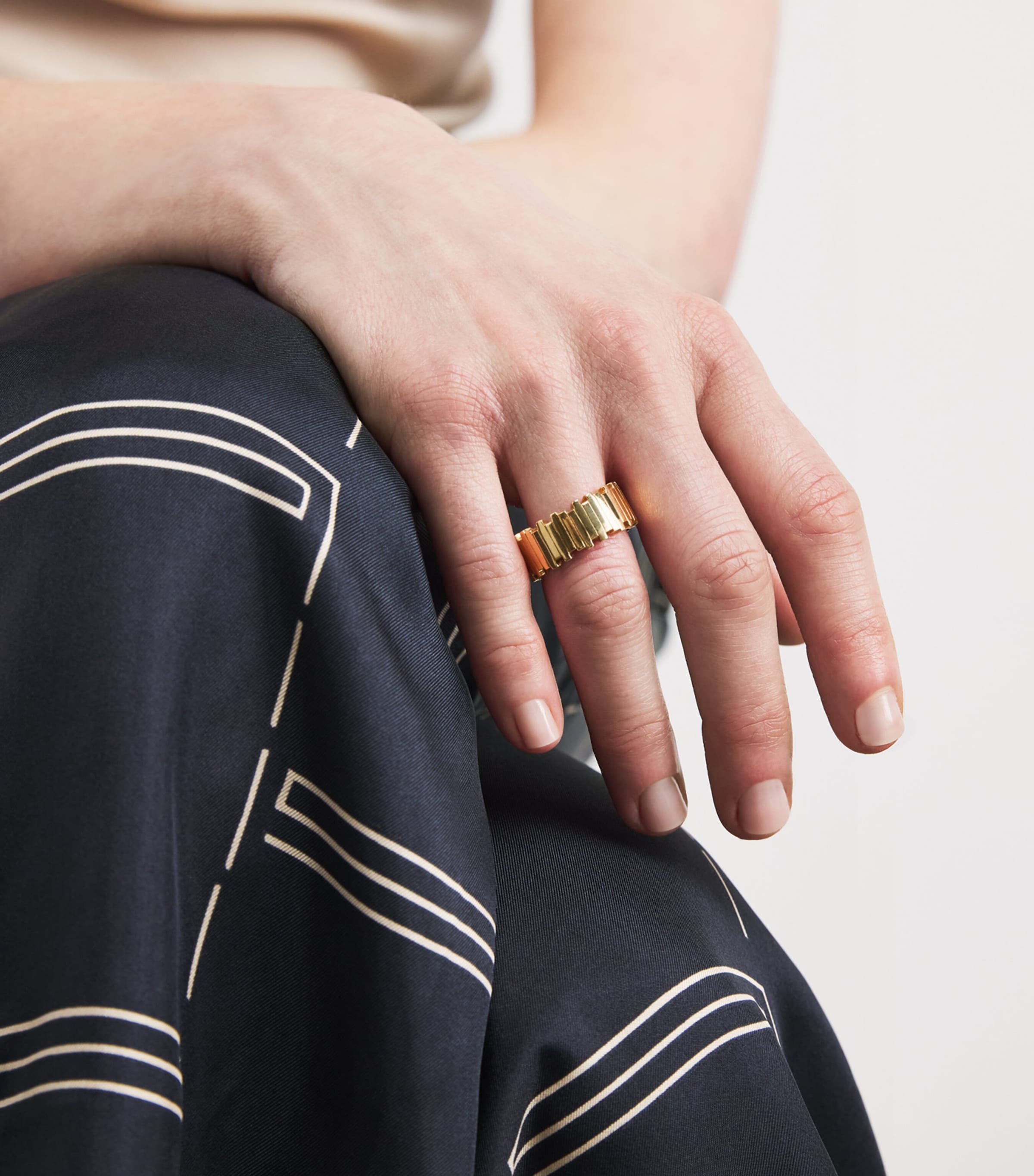 Suzanne Kalan Yellow Gold Golden Milli Stacker Ring Yg Image 2