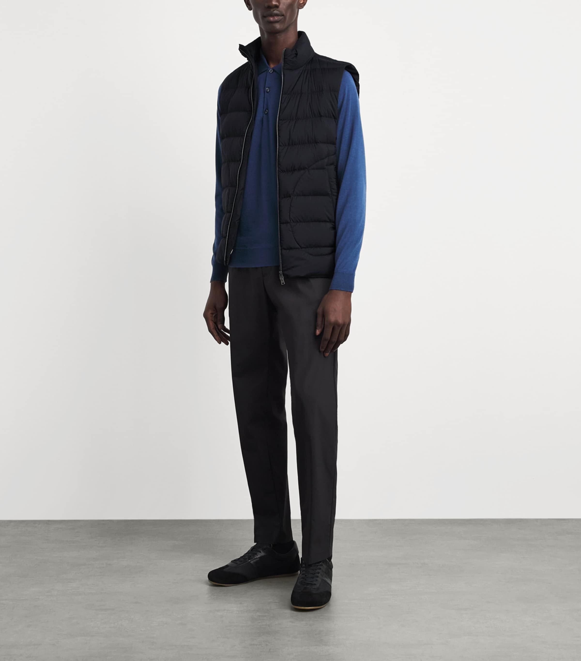 Herno Mens Down Quilted Gilet Black Image 2