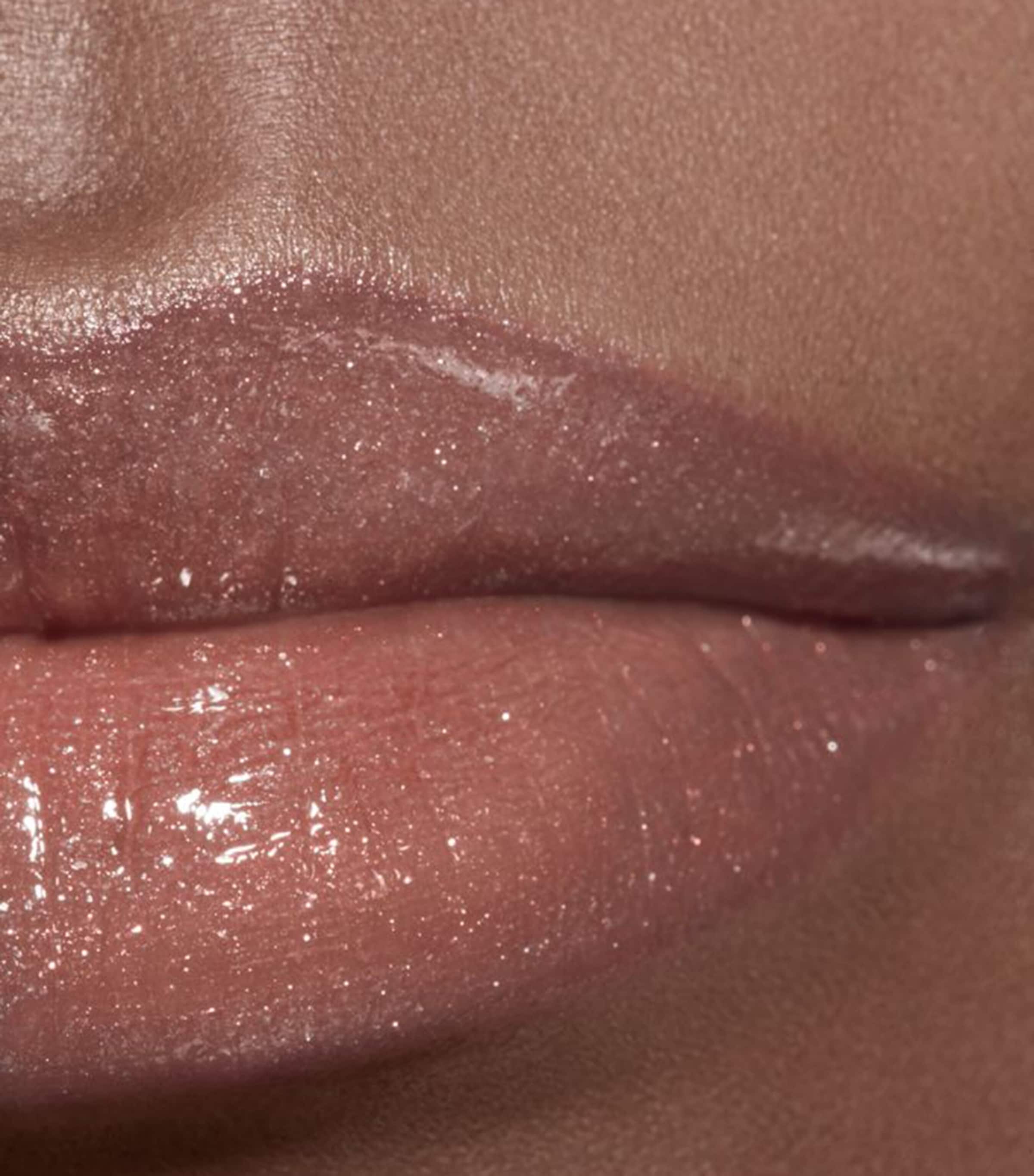 ROUGE COCO Moisturising Glossimer 724 BURNT SUGAR Image 4