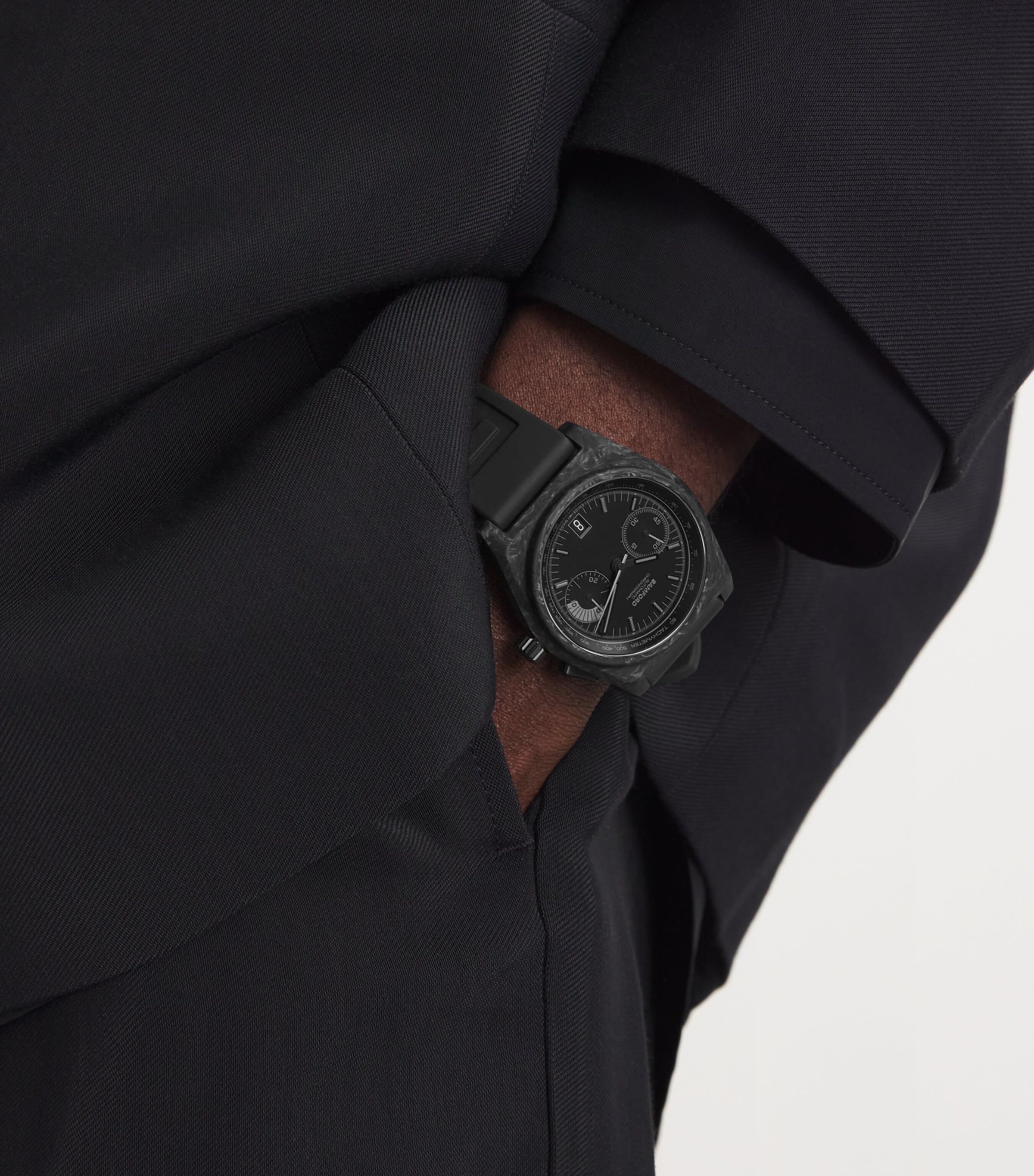 Forged Carbon B347 Watch 41.5mm BLACK Image 2